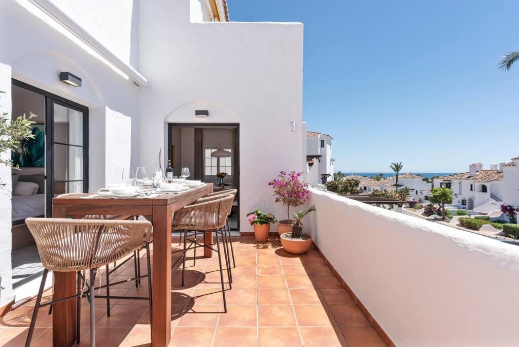 Luxury Apartment in Marbella Aldea Blanca close by Beautiful Port and Beaches of Puerto Banús