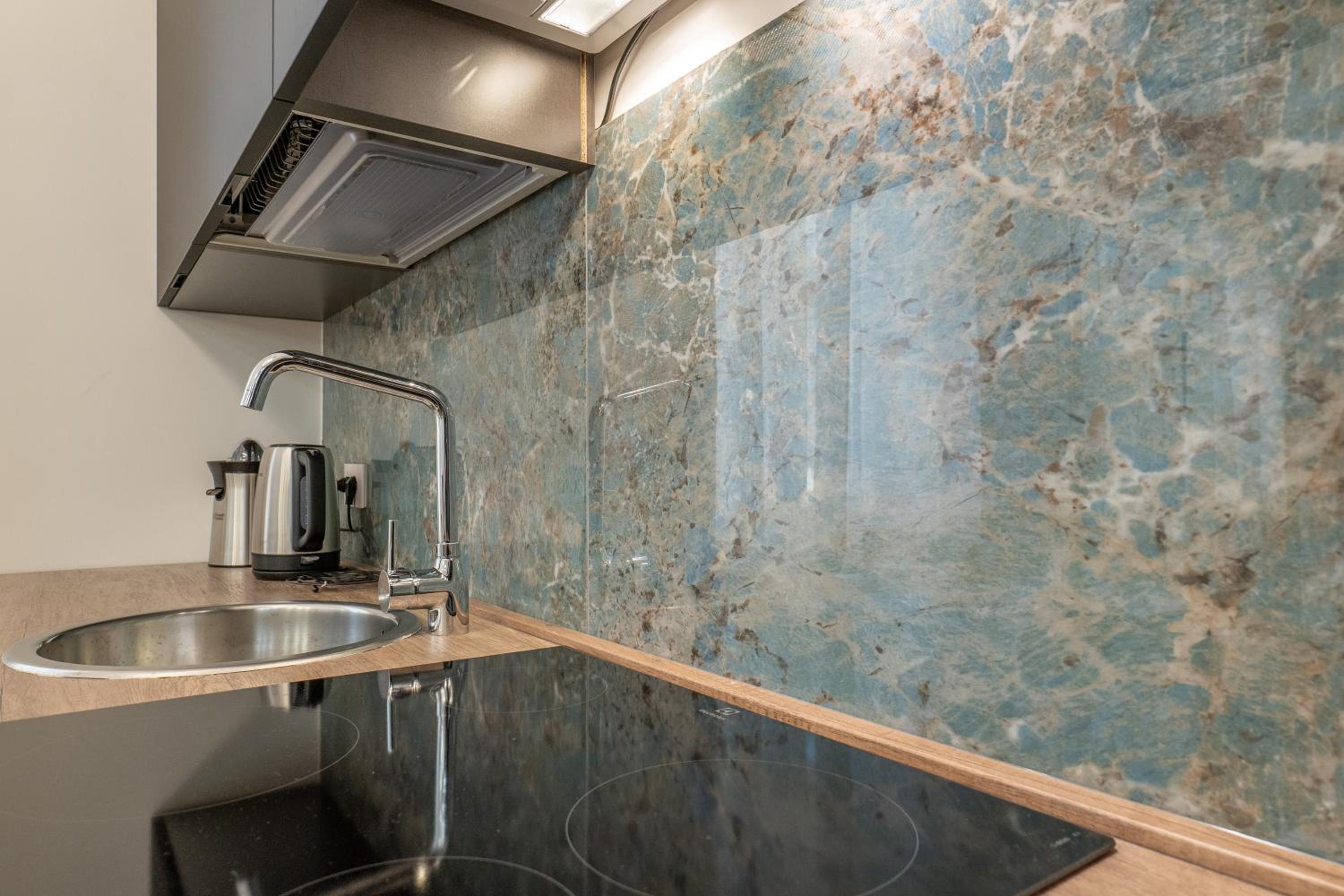 ThreeMoonsBoutique House/Pandora