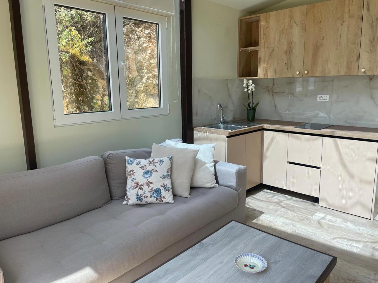 Aria's Apartment 2