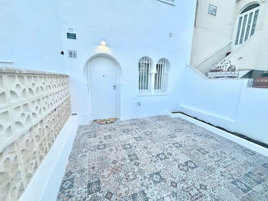 Home, tulipán Orihuela costa