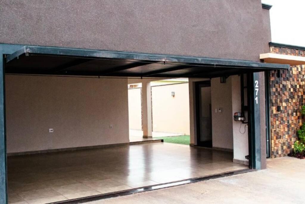 Mirandas house