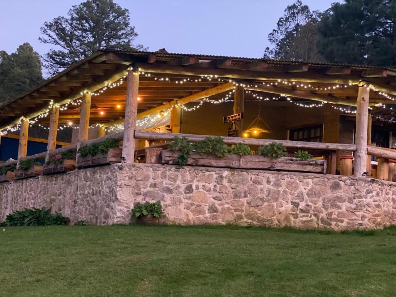 Relajante Cabana Con Vistas Impresionantes