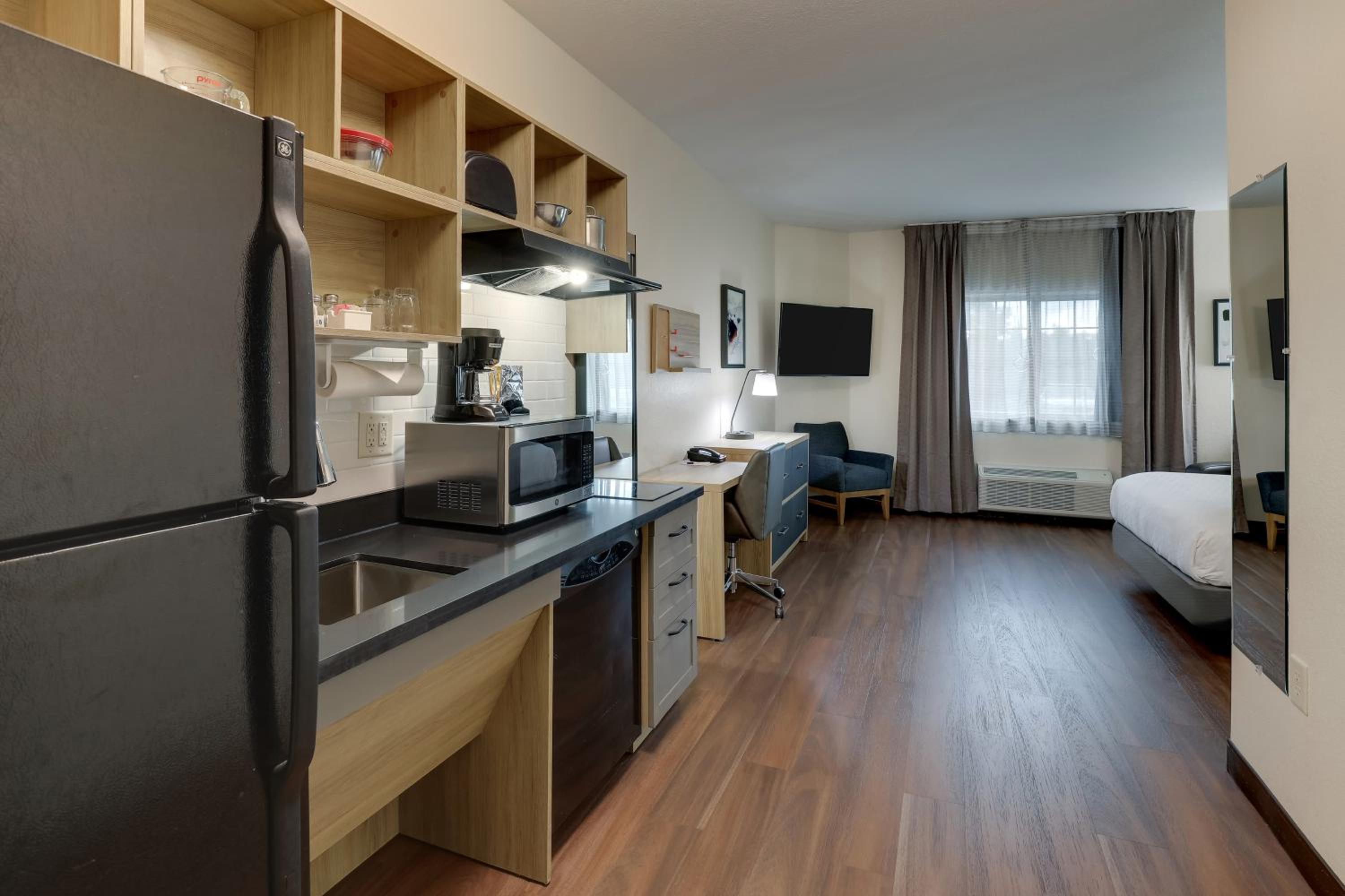 Lexington Vacations - Candlewood Suites Lexington, an IHG Hotel - Property Image 6