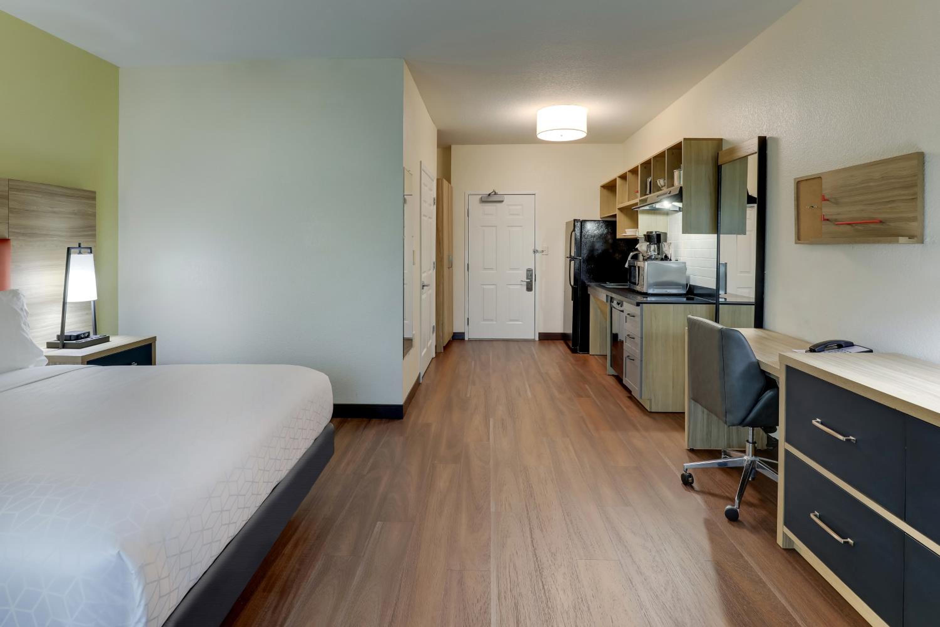 Lexington Vacations - Candlewood Suites Lexington, an IHG Hotel - Property Image 8