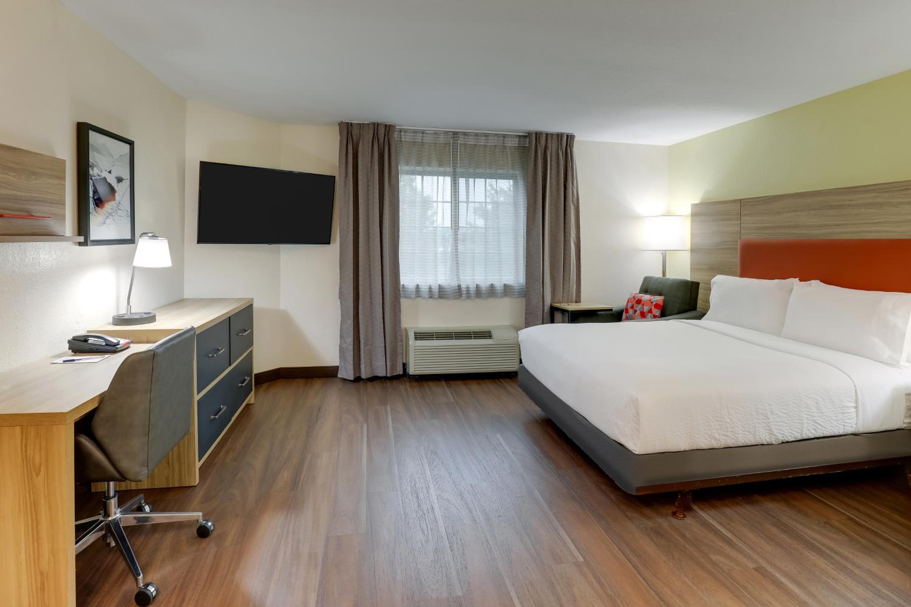 Lexington Vacations - Candlewood Suites Lexington, an IHG Hotel - Property Image 10