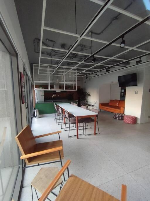 Loft Metrô Faria Lima, largo da batata, Butantã, USP, clube Hebraica Rebouças