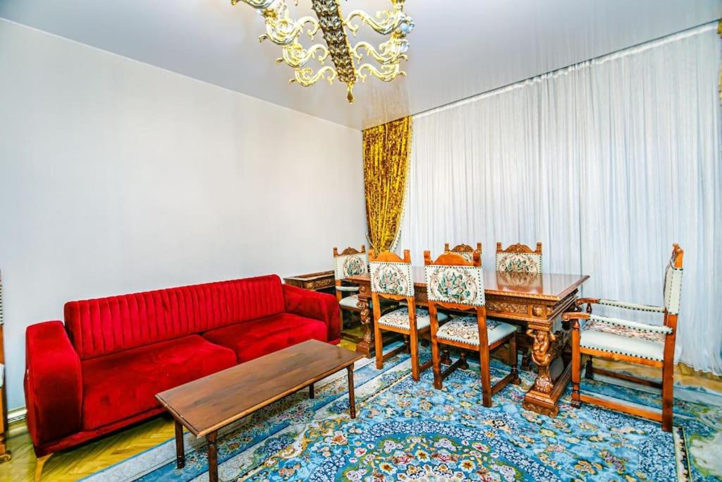 Apartment Bravo