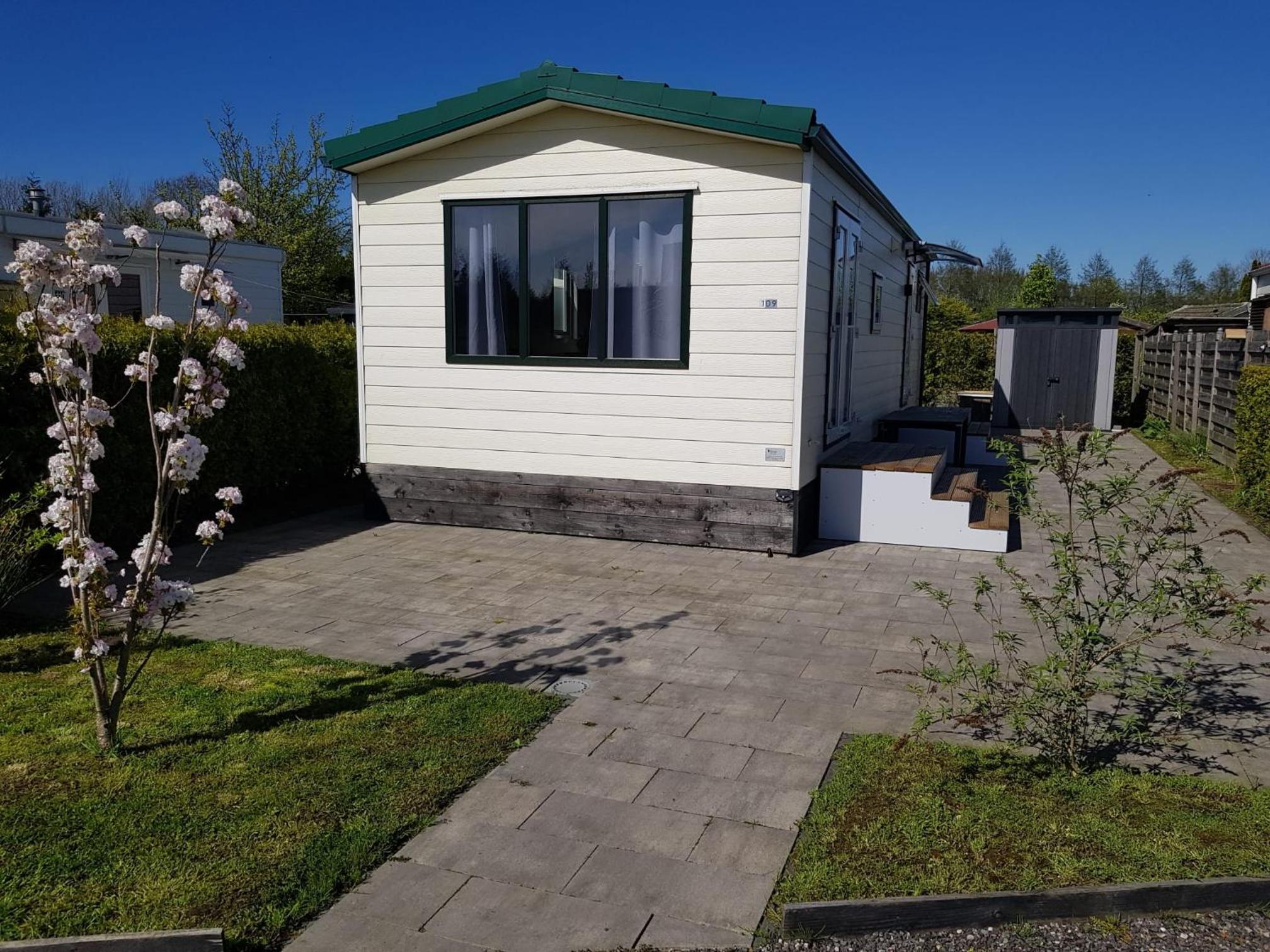 Cozy chalet near Amsterdam at Camping Venhop view 5