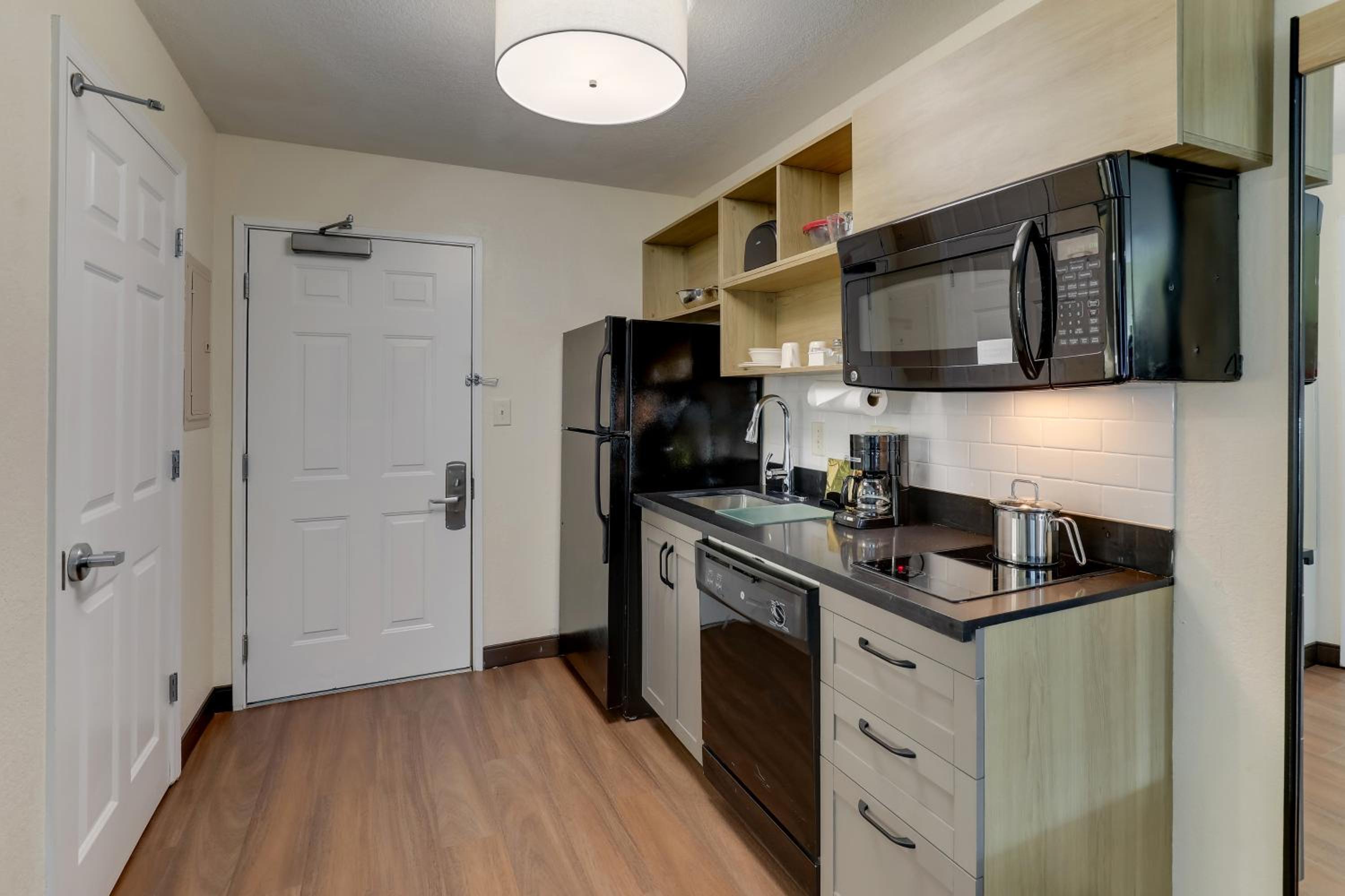 Lexington Vacations - Candlewood Suites Lexington, an IHG Hotel - Property Image 12