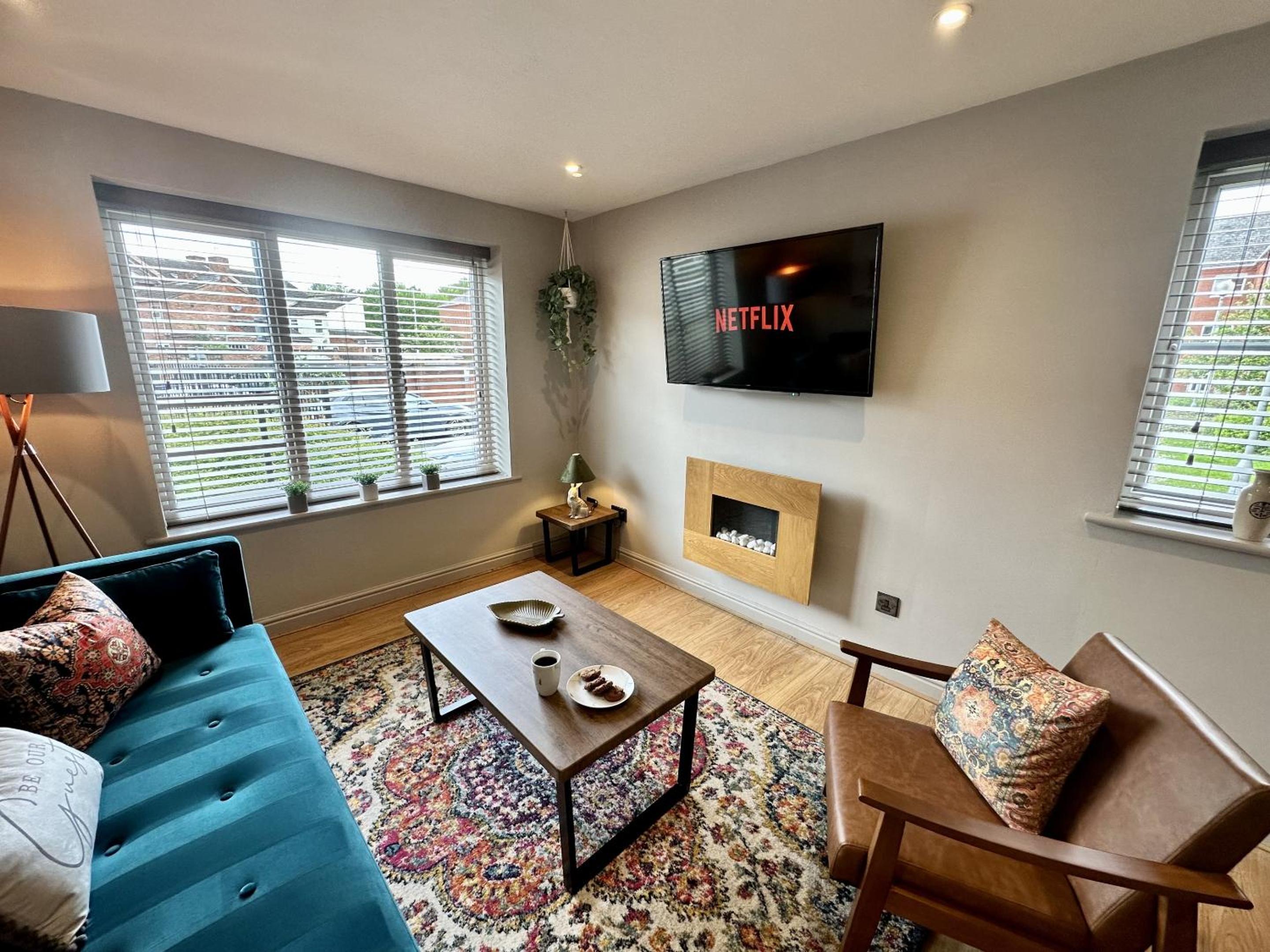 No48 - 2-bed Boutique Apartment - Hosted by Hutch Lifestyle view 4