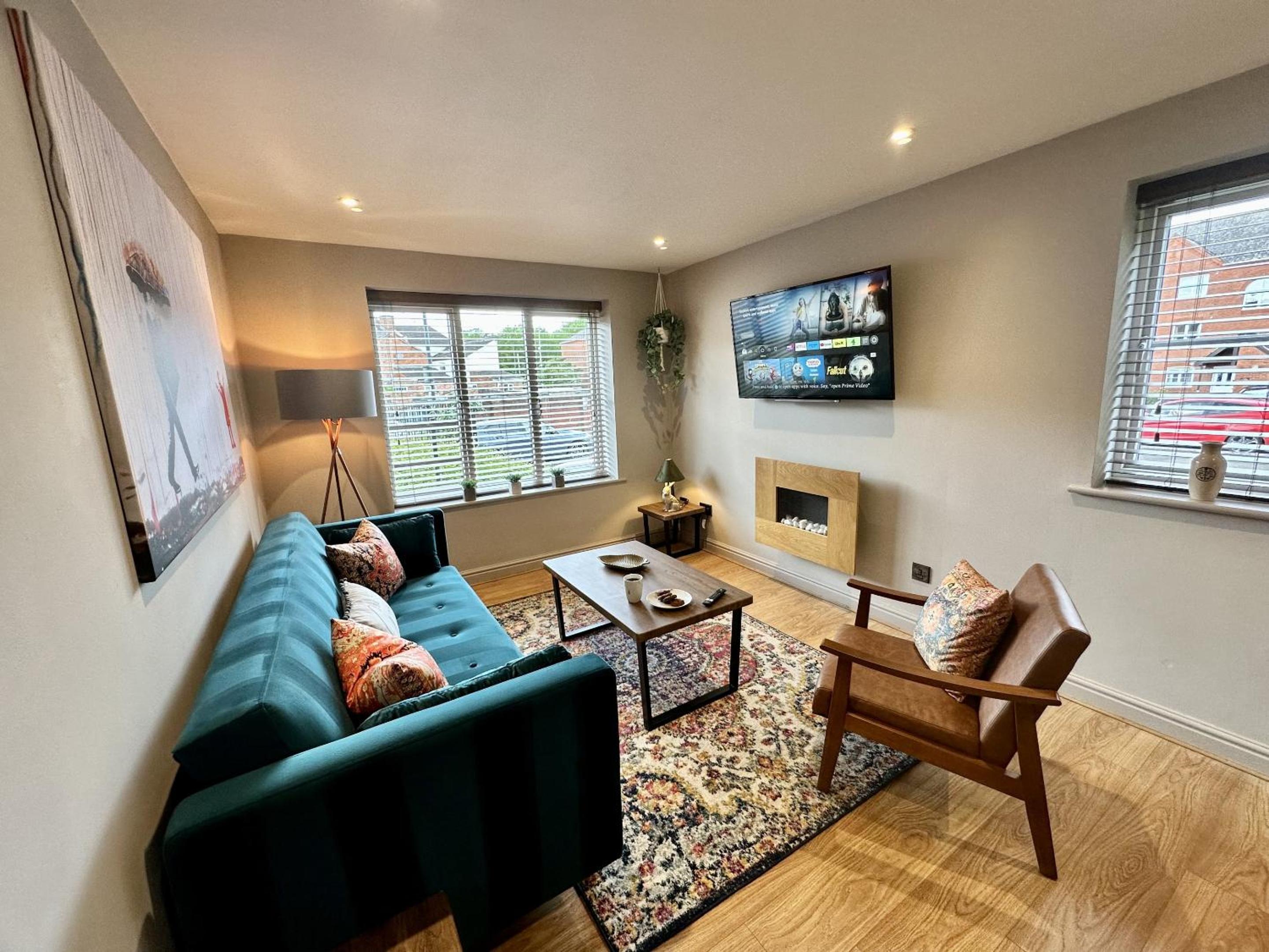 No48 - 2-bed Boutique Apartment - Hosted by Hutch Lifestyle view 5