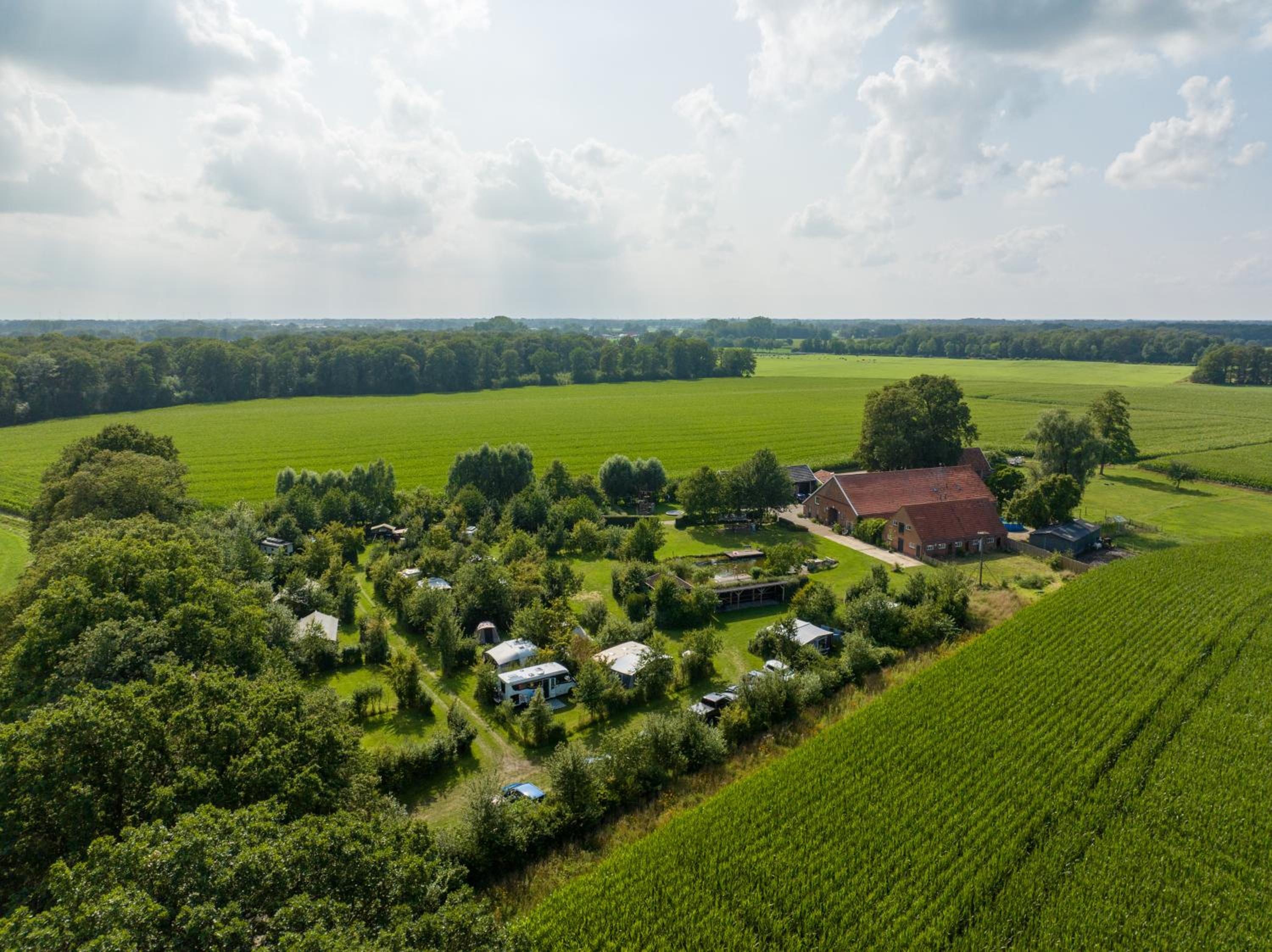 Safari tent 1 op Wellness Camping en B&B Stoltenborg view 3