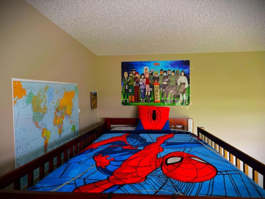 South Ed Stay Relax in our Spacious 3 BR Home