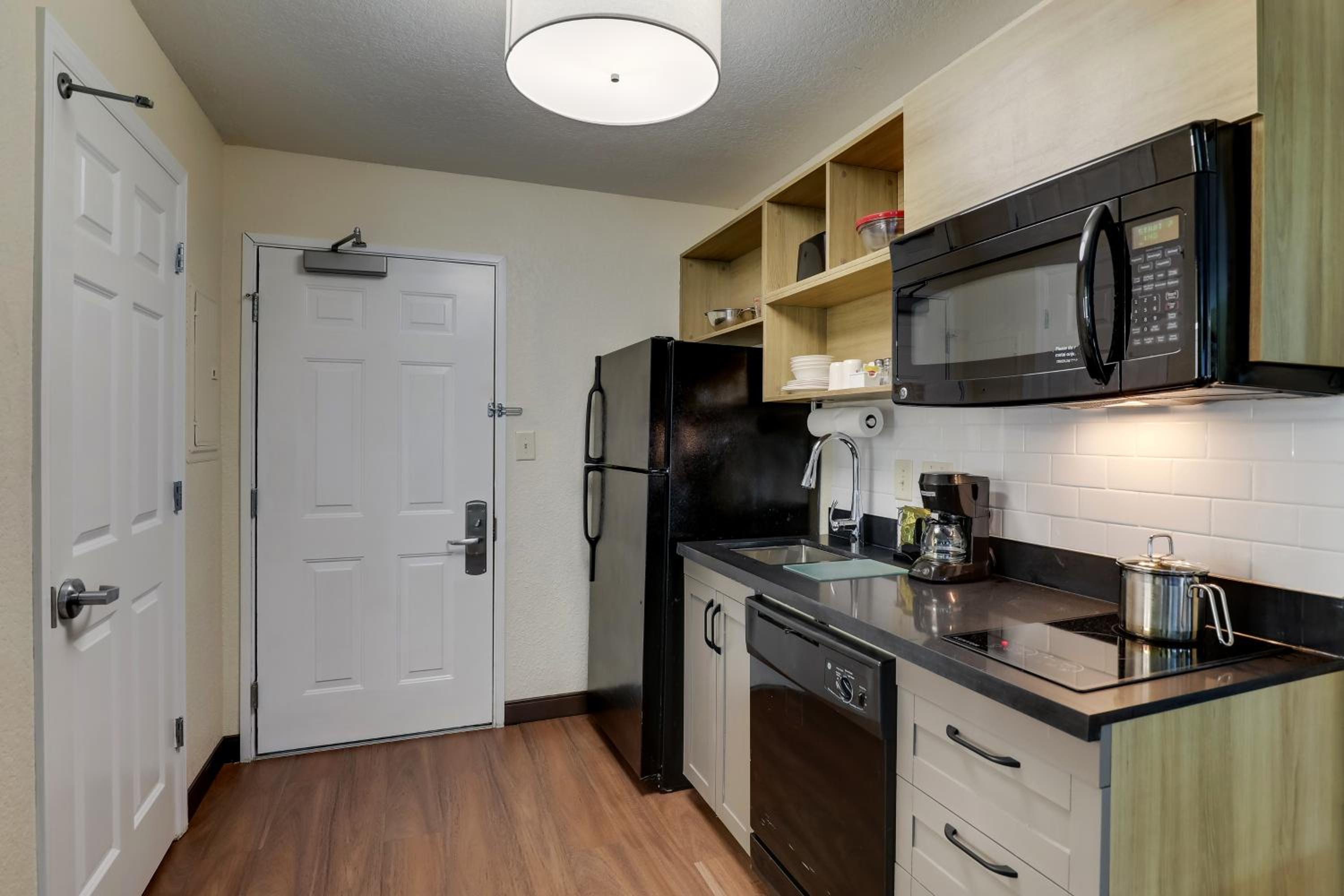 Lexington Vacations - Candlewood Suites Lexington, an IHG Hotel - Property Image 19