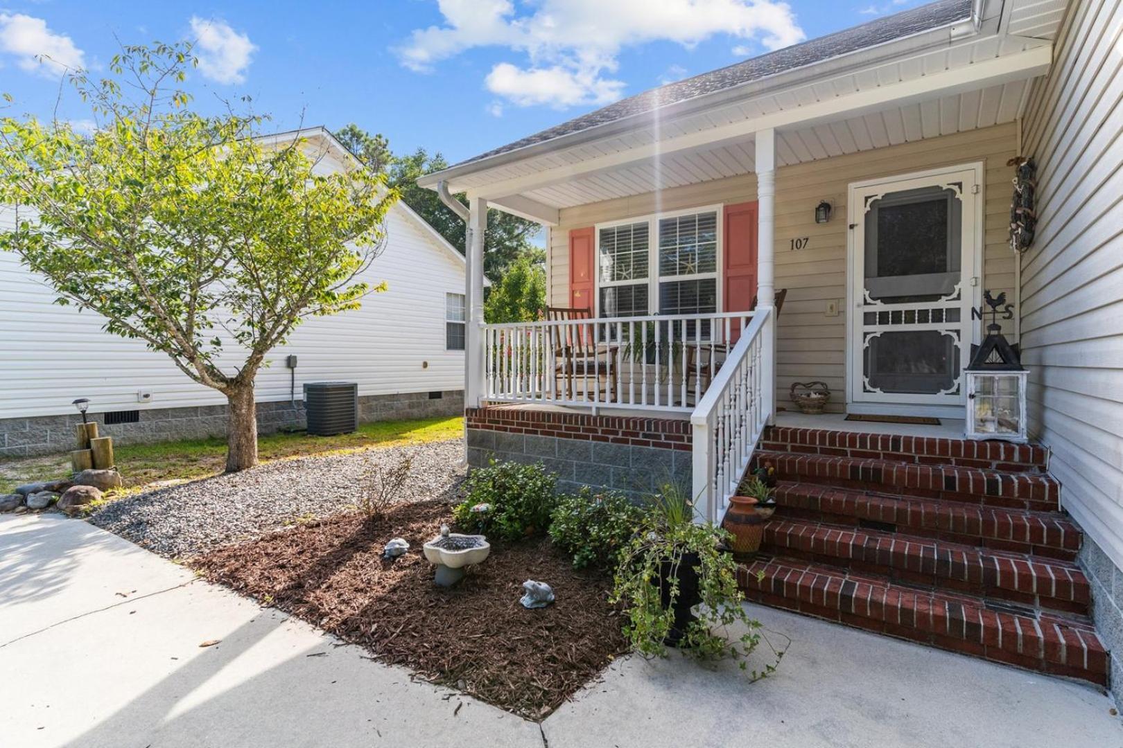 Pet friendly Private Home in Oak Island view 5