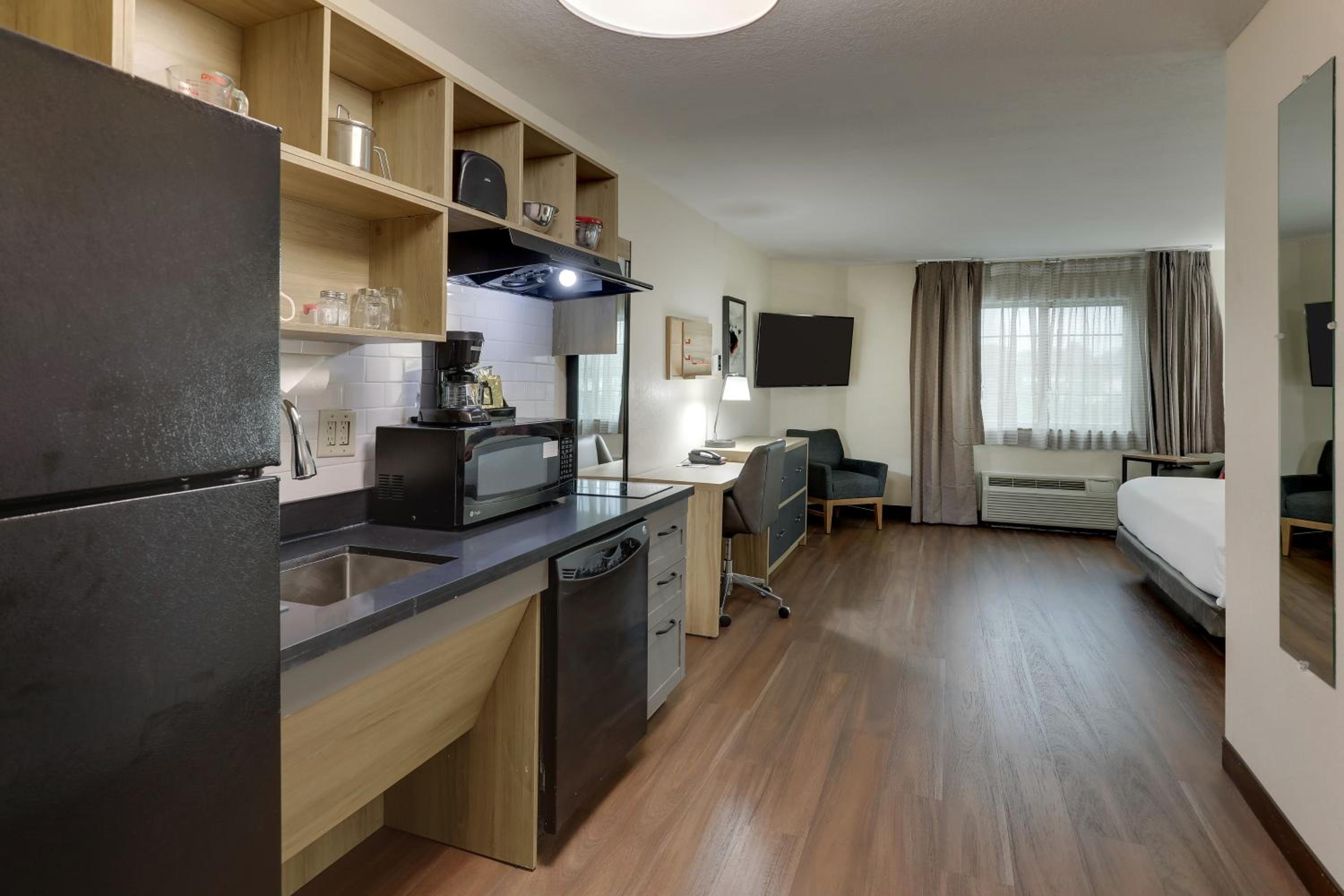Lexington Vacations - Candlewood Suites Lexington, an IHG Hotel - Property Image 64