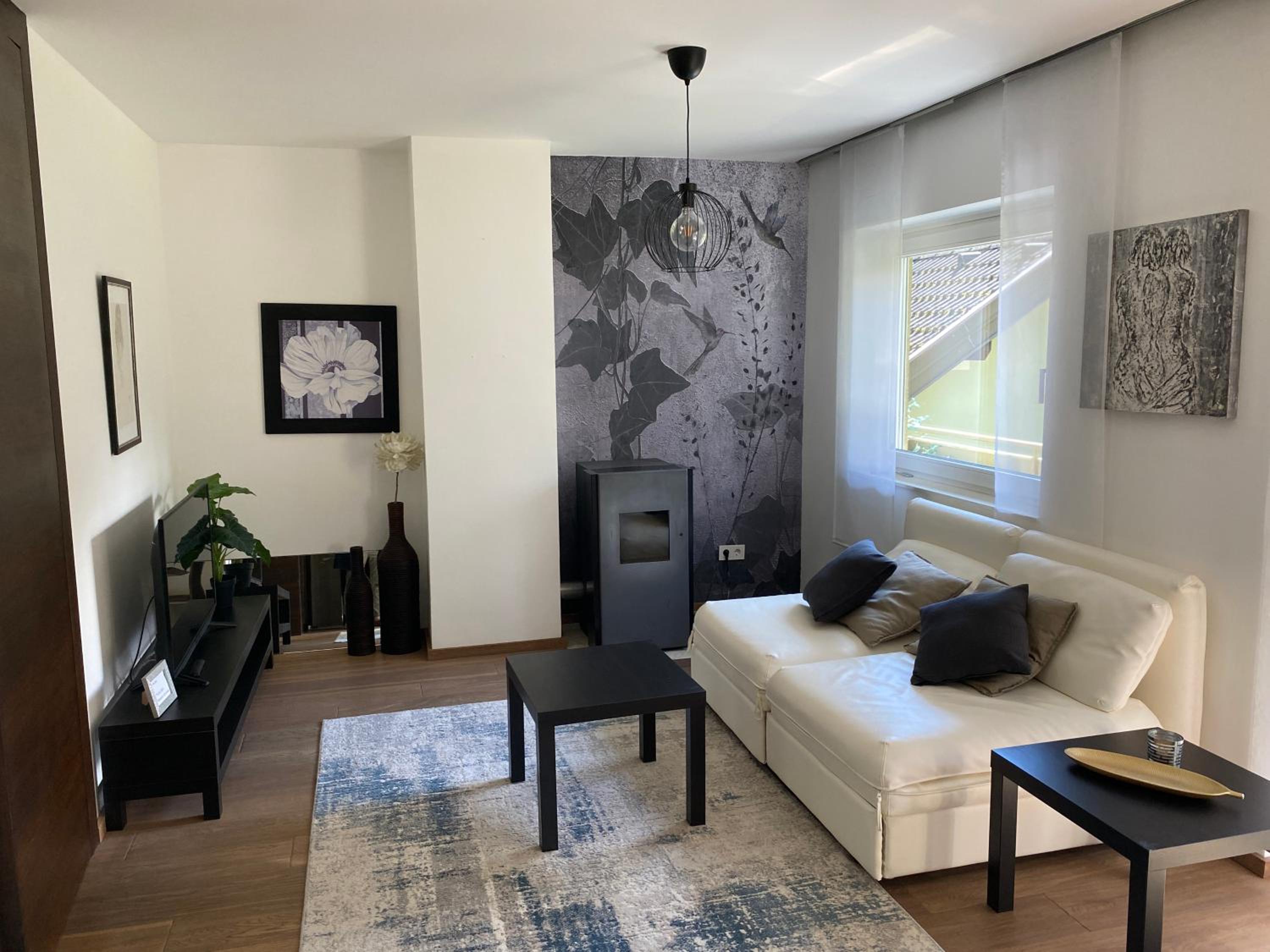 Efeunest - Stilvolles Apartment mit Balkon