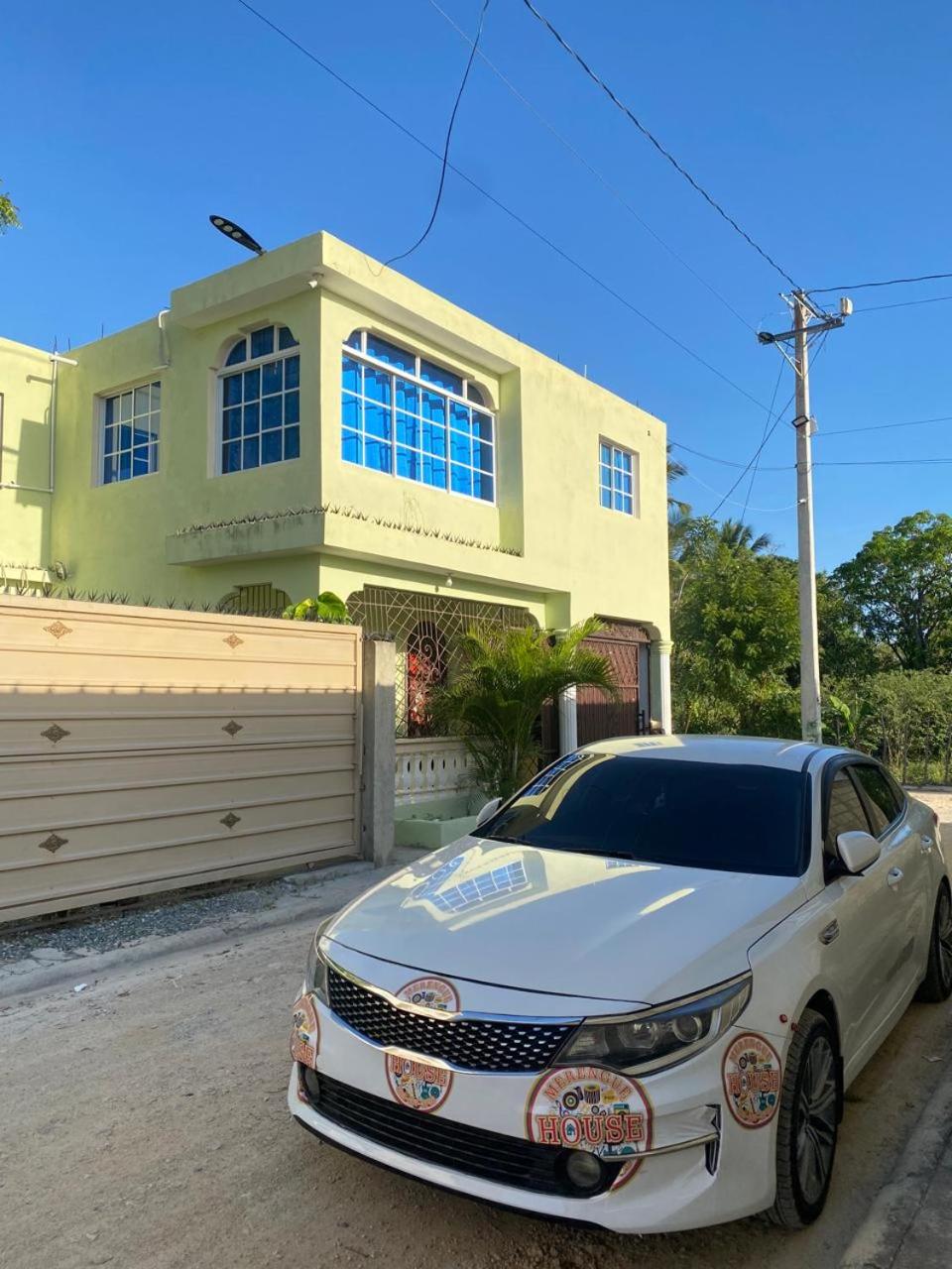 Tiny Apartment By Merengue House ,8 minutos airport view 3