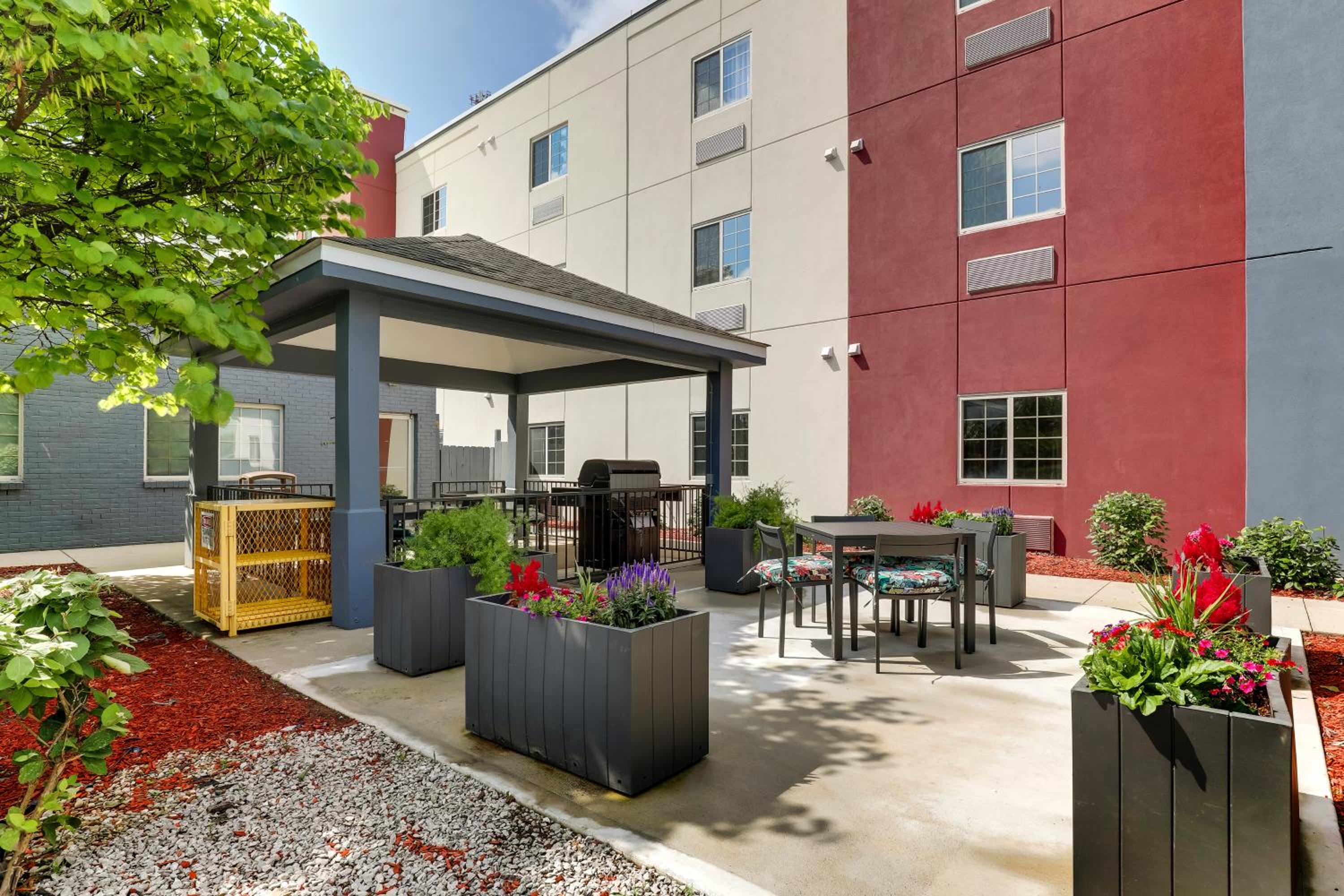 Lexington Vacations - Candlewood Suites Lexington, an IHG Hotel - Property Image 82