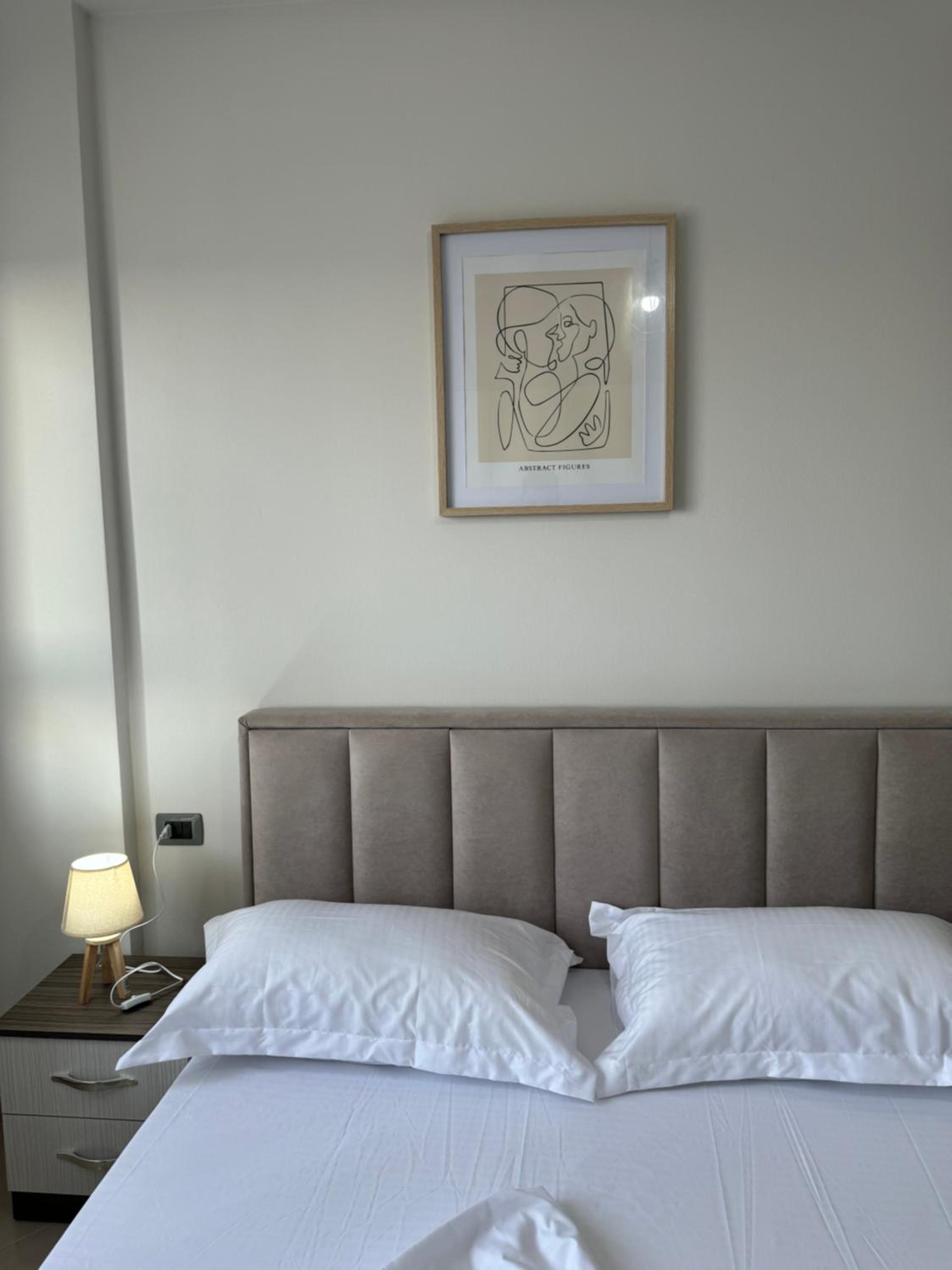 Vlora Centre Lions Gate 6 Apartment
