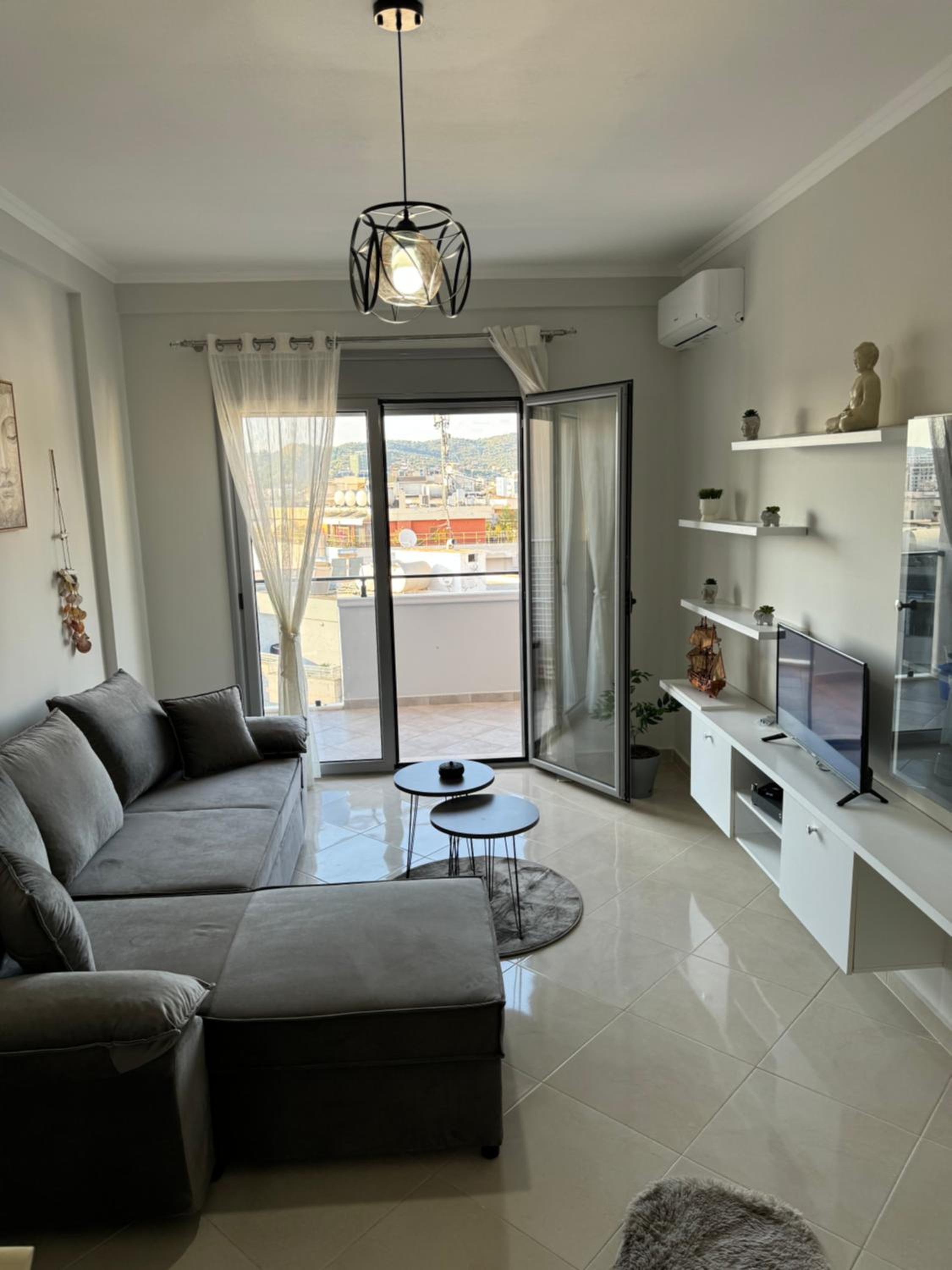 Vlora Centre Lions Gate 6 Apartment