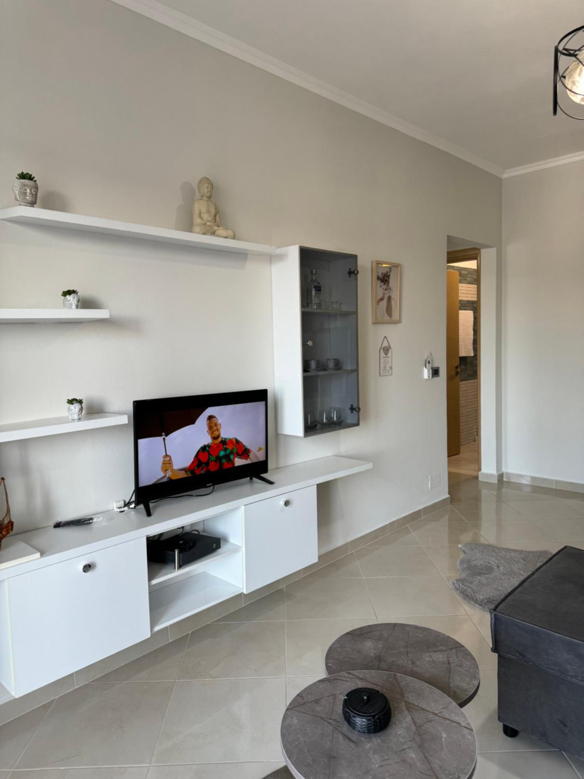 Vlora Centre Lions Gate 6 Apartment