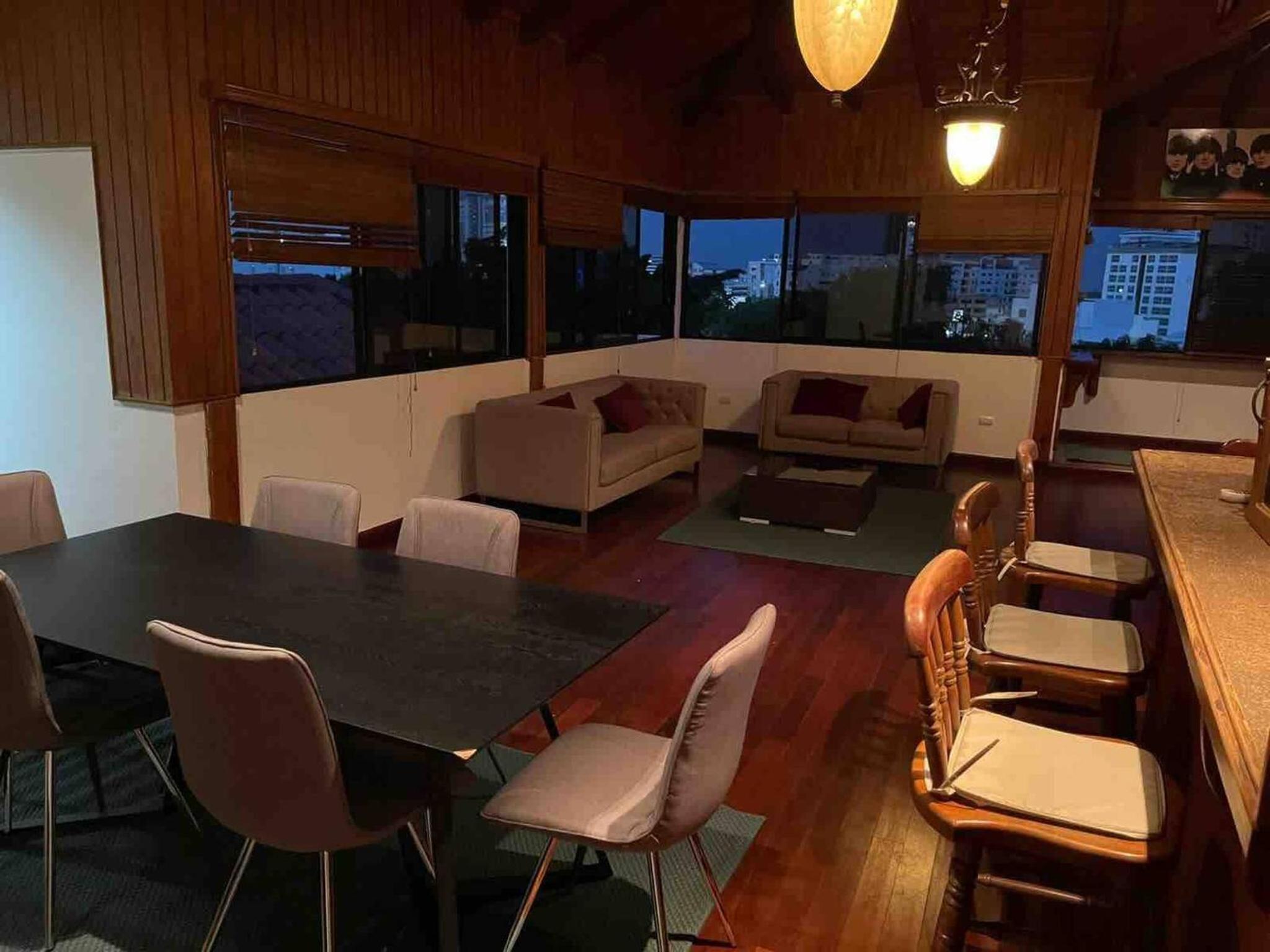 lounge