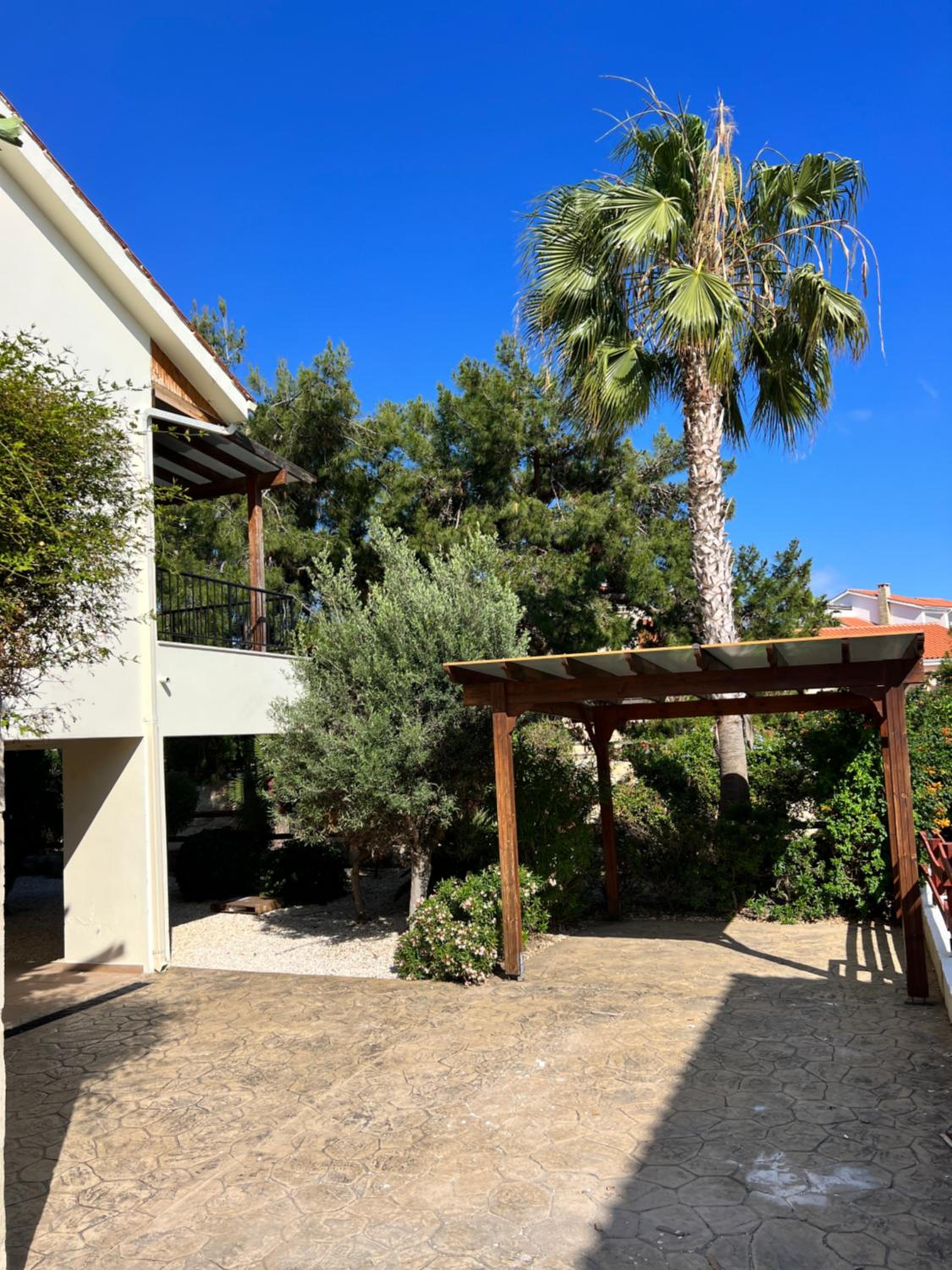 Hera Holiday Home