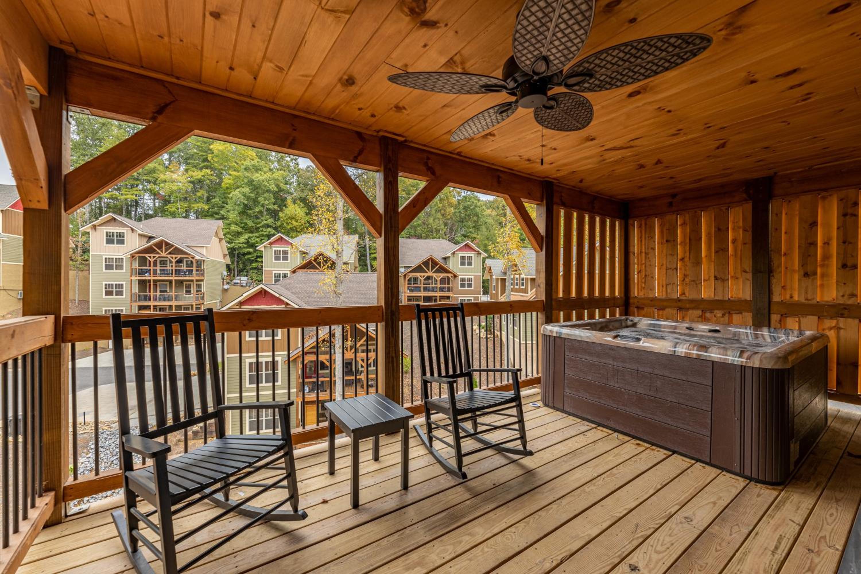 Moonshine Manor by Eden Crest view 3