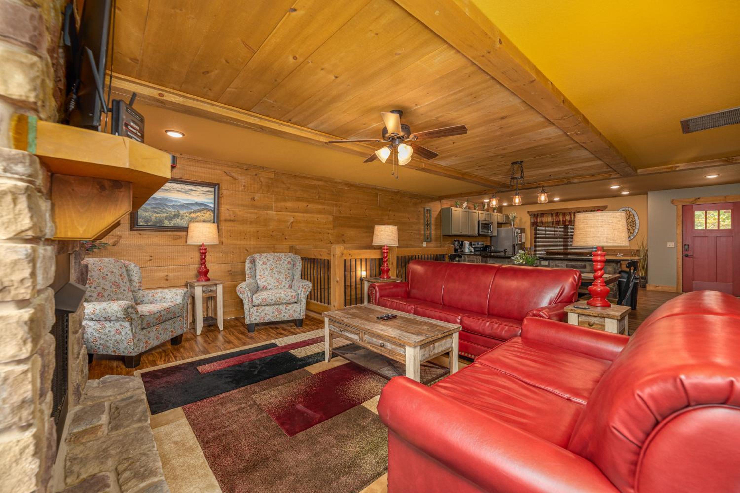 Moonshine Manor by Eden Crest view 5
