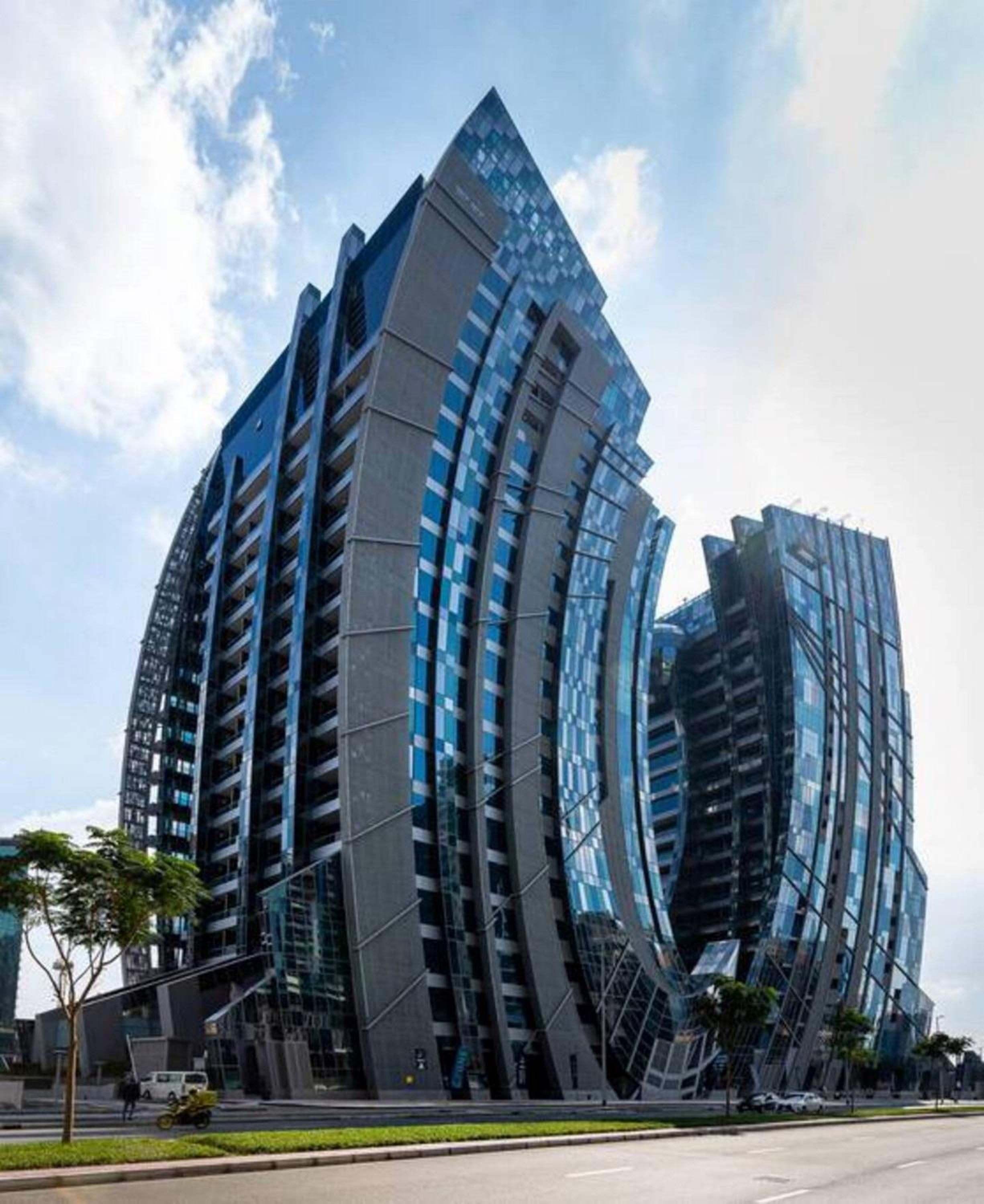 GLOBALSTAY J One Tower Apartments at Pearl of UAE