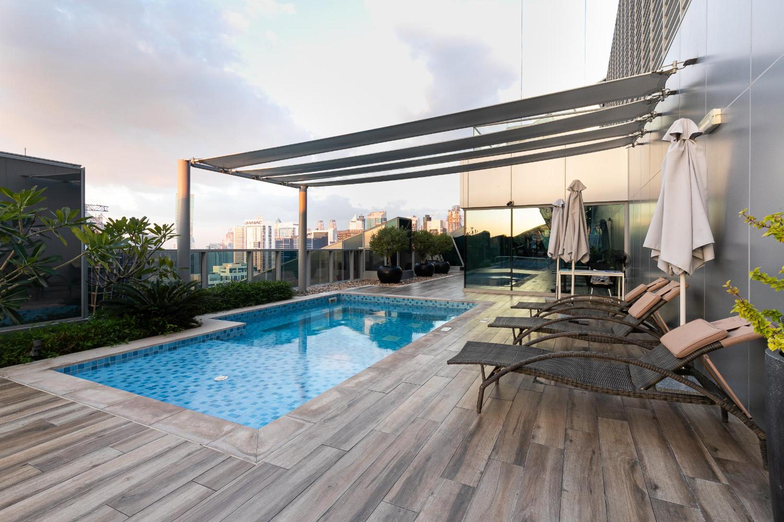 GLOBALSTAY J One Tower Apartments at Pearl of UAE