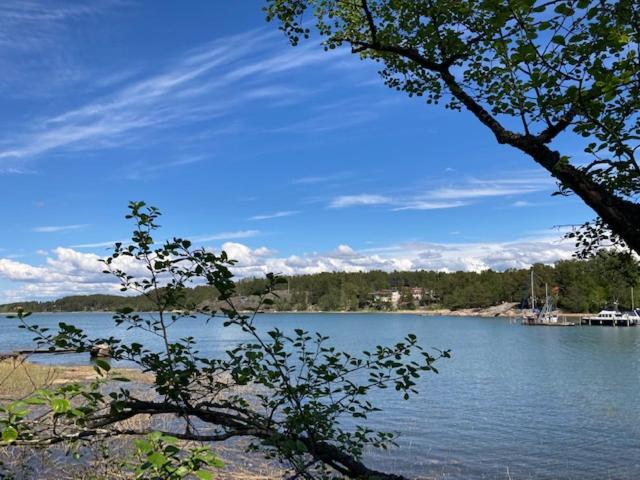 Naantalissa idyllinen merenrantatalo, OnnenPoukama