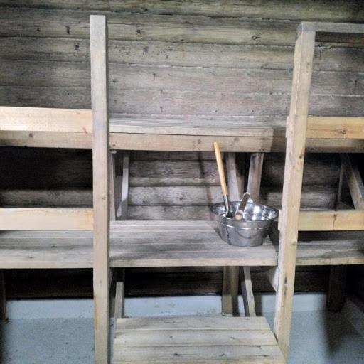 Naantalissa idyllinen merenrantatalo, OnnenPoukama