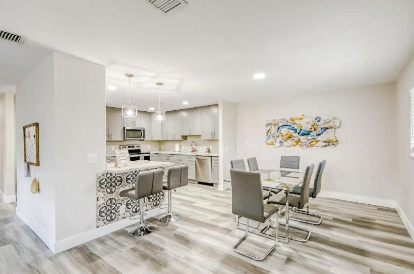 Dog friendly condo with beach access, hot tub & firepit, photo 71