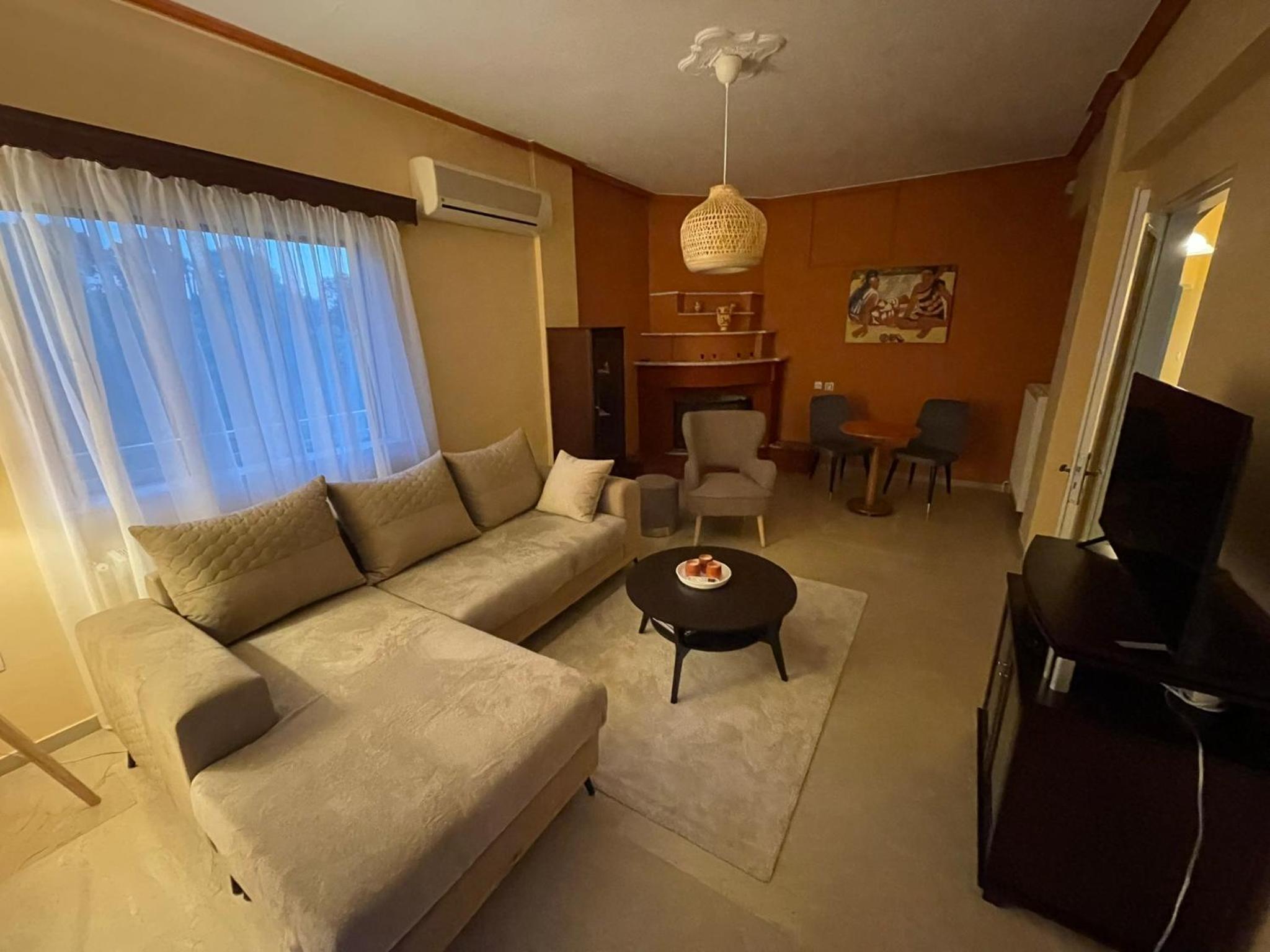 Sfendami House