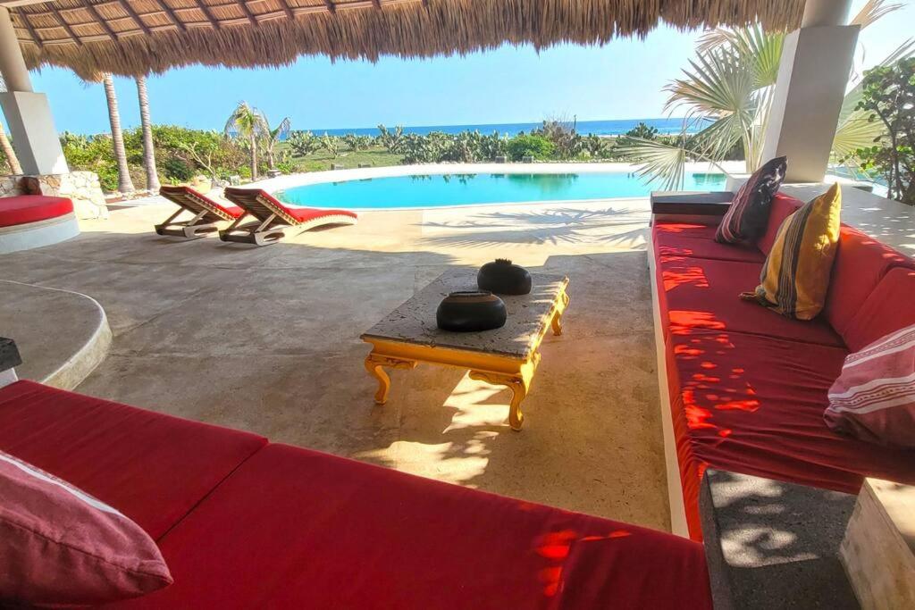 Casa Olivacea - Beachfront Villa