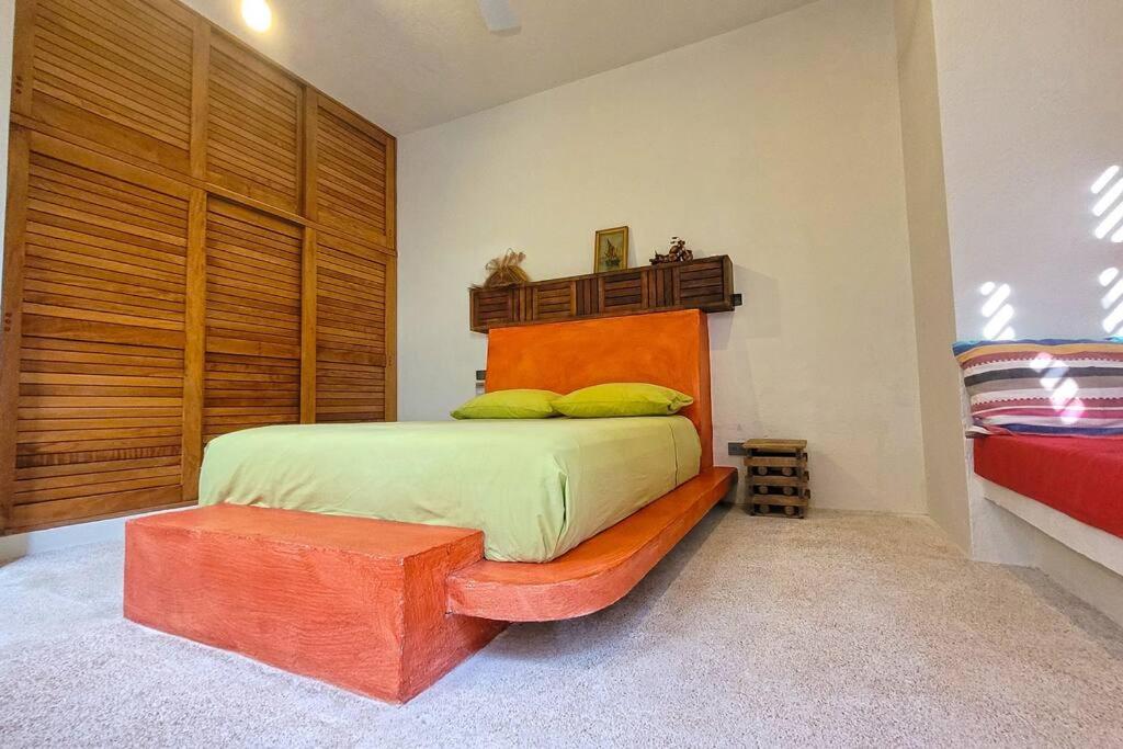 Casa Olivacea - Beachfront Villa