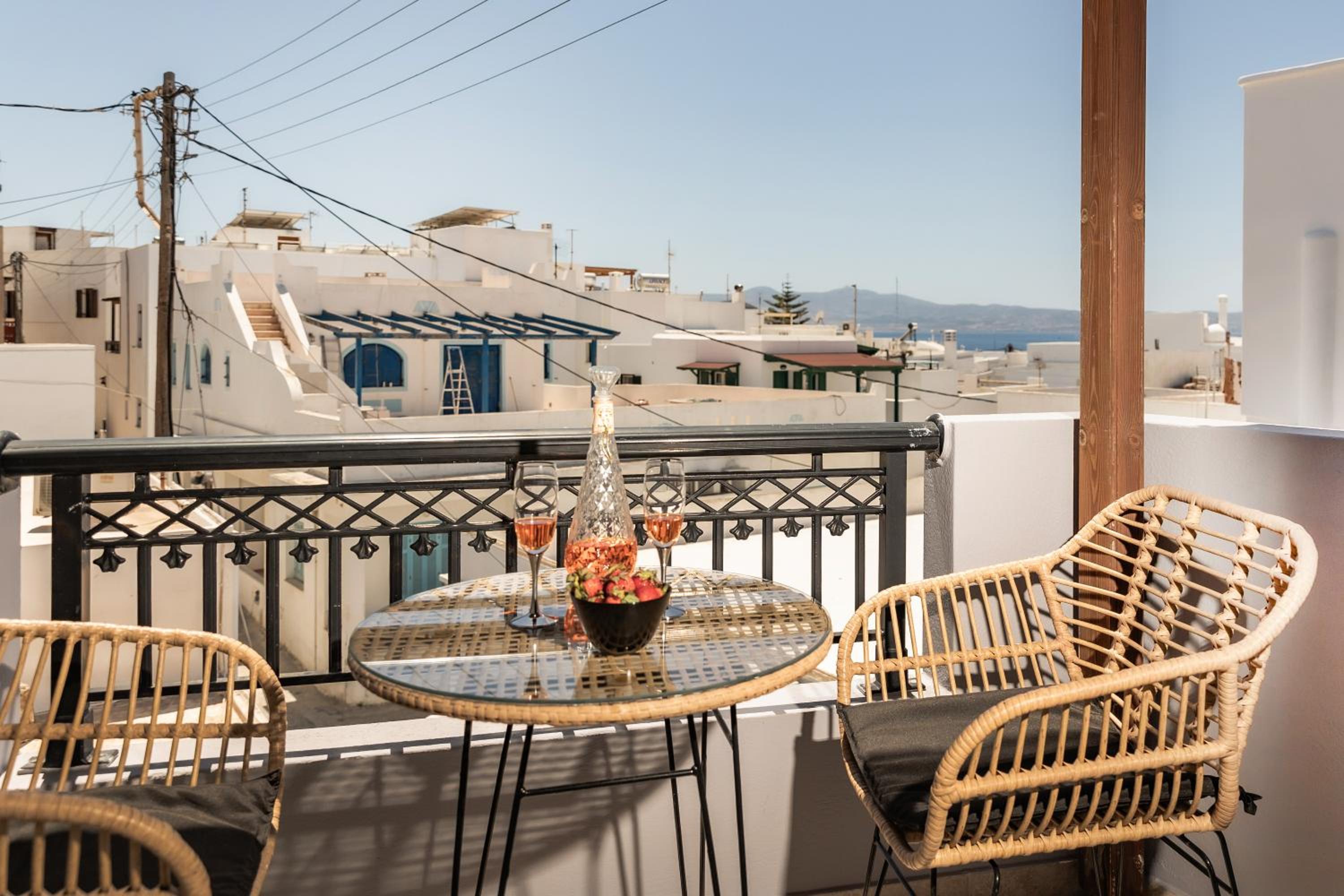 Lago m Superior Naxos Town