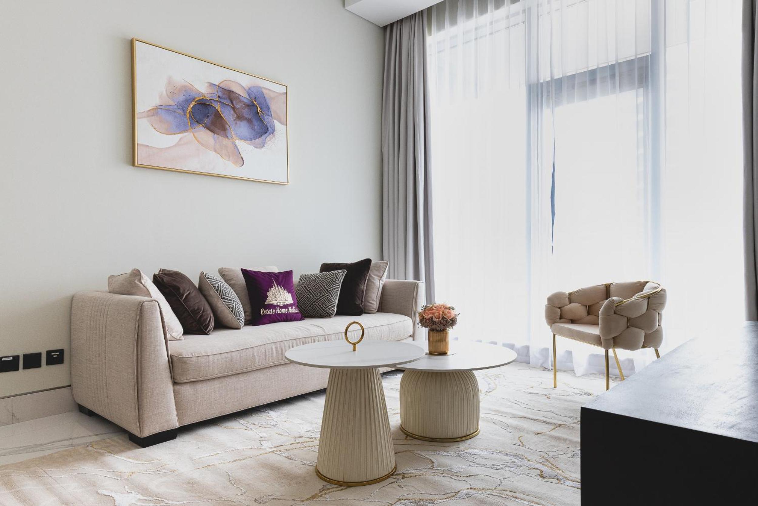 GLOBALSTAY J One Tower Apartments at Pearl of UAE