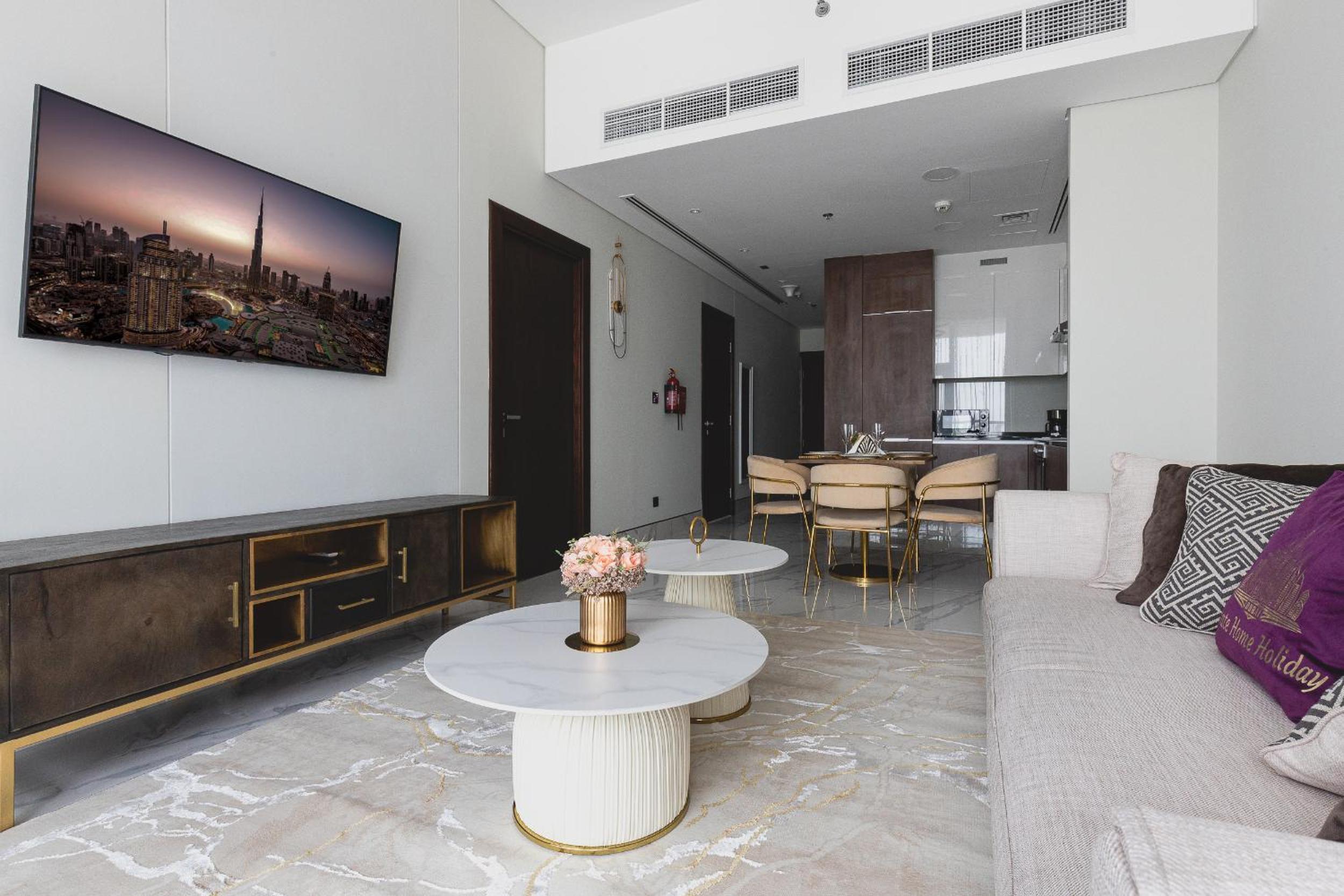 GLOBALSTAY J One Tower Apartments at Pearl of UAE