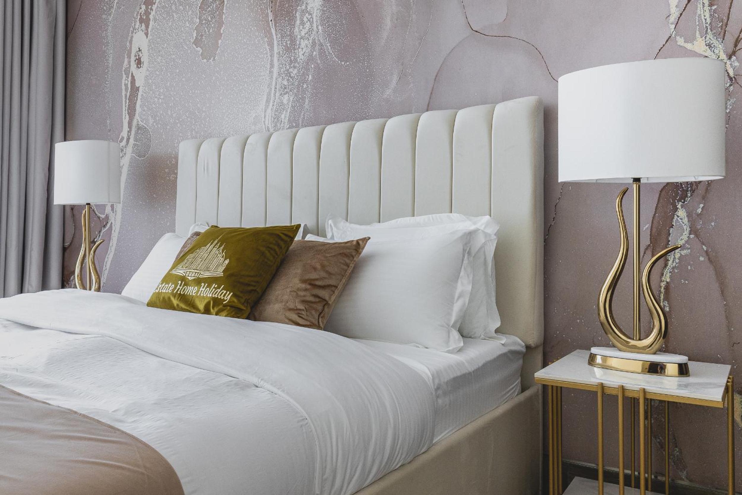 GLOBALSTAY J One Tower Apartments at Pearl of UAE