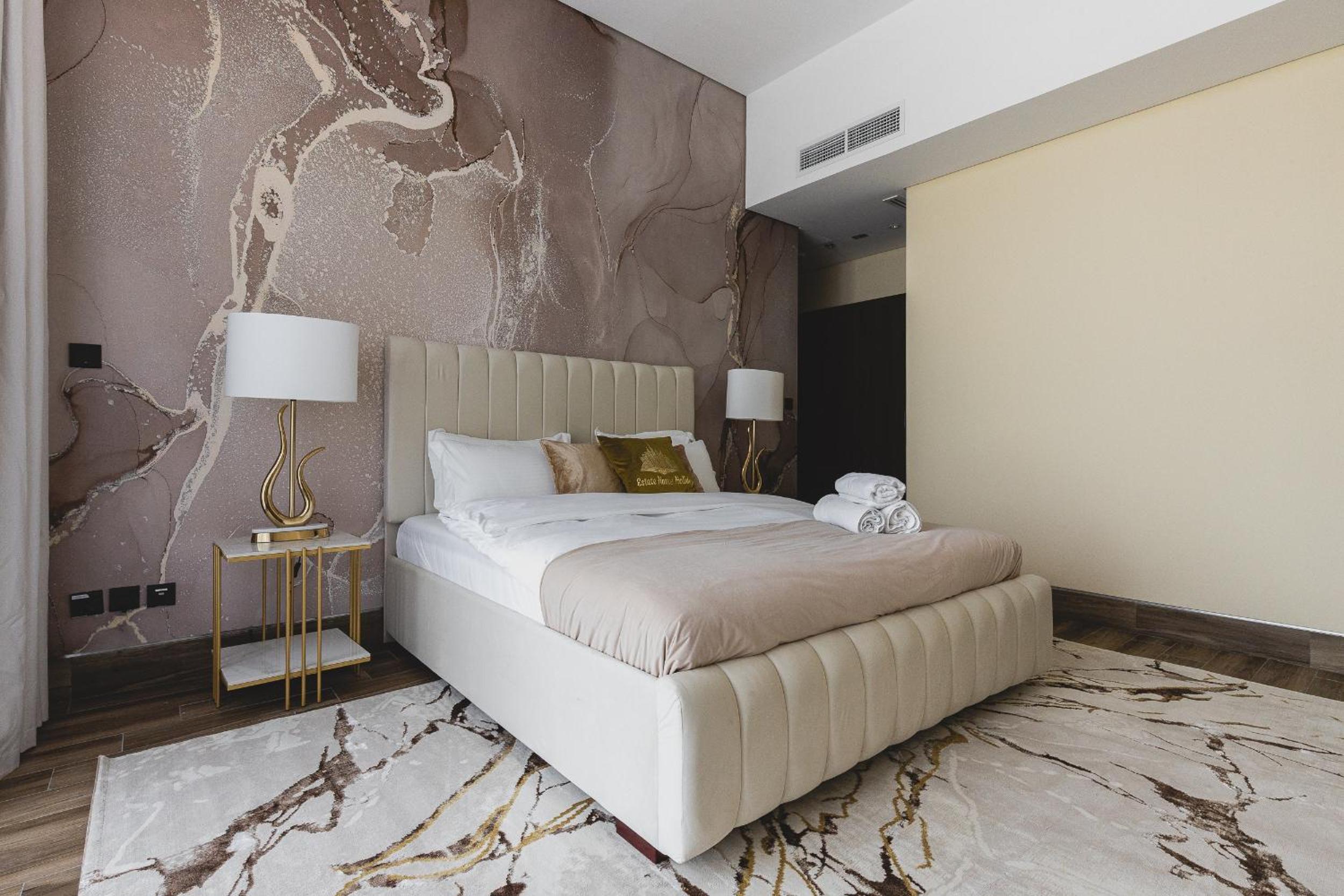 GLOBALSTAY J One Tower Apartments at Pearl of UAE