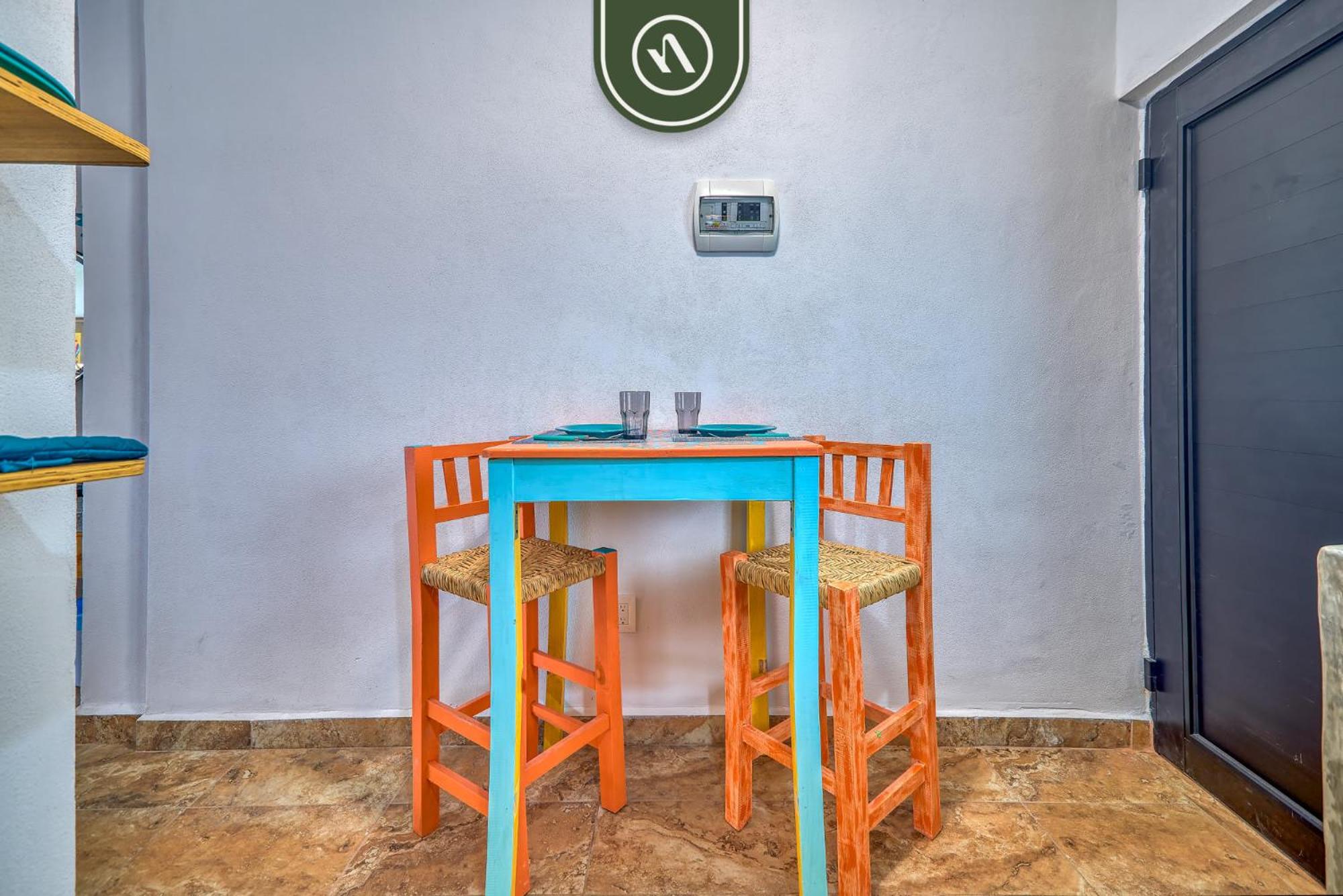 1BR Condo with Balcony - Romantic Zone