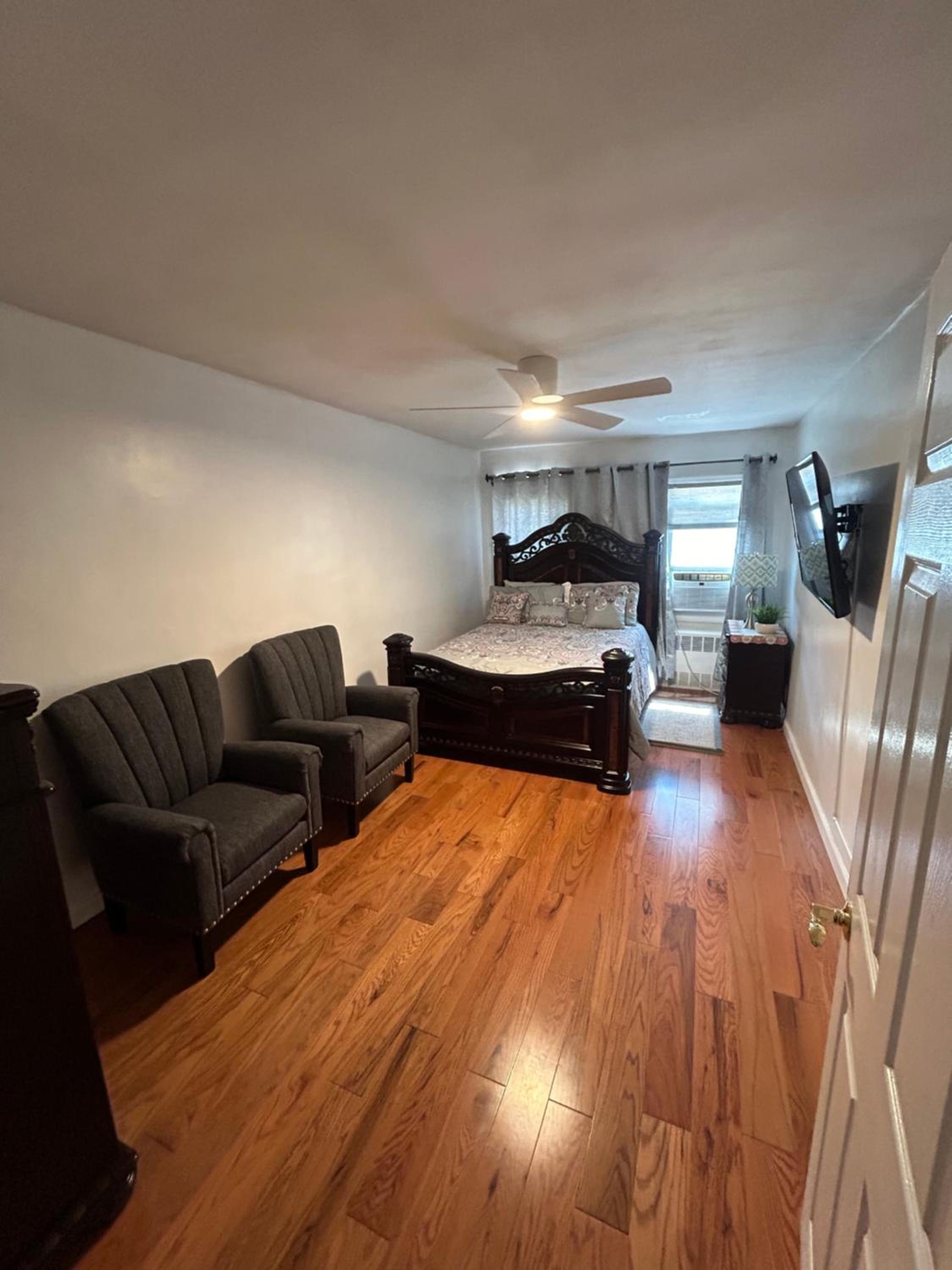 Cozy Canarsie Getaway Brooklyn NY view 3