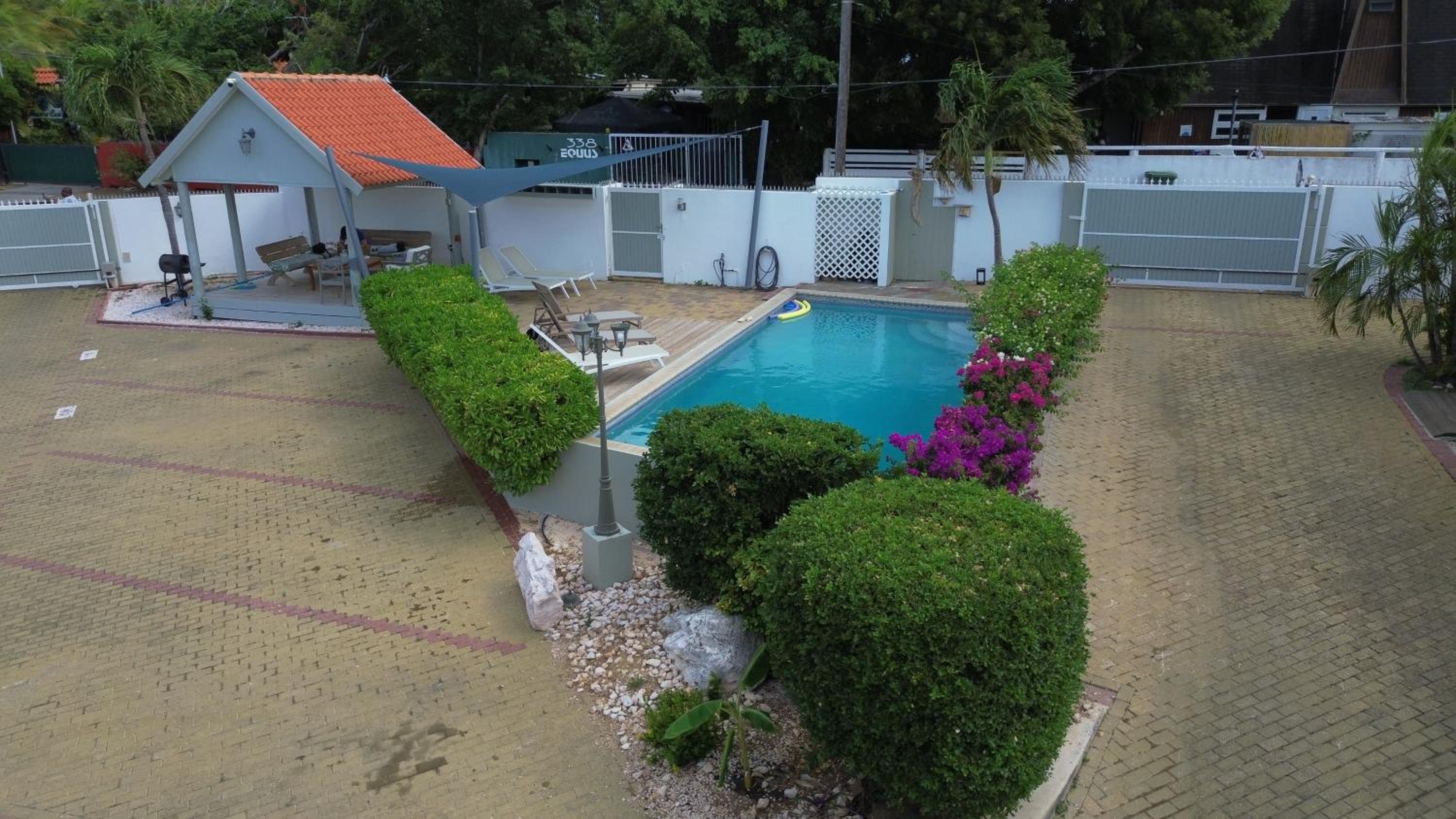 PURU AT JANTHIEL 8D - with pool, outdoor lounge and close to the beach