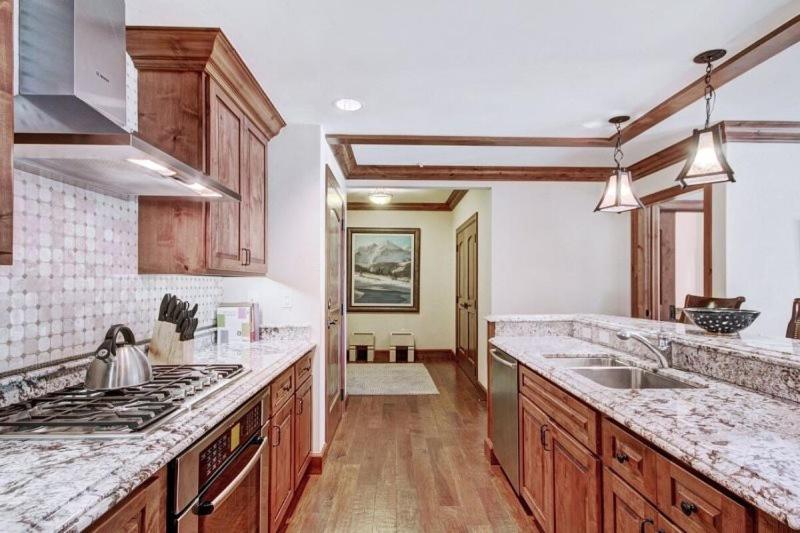Vail Ritz Carlton 3 Bedroom Residence