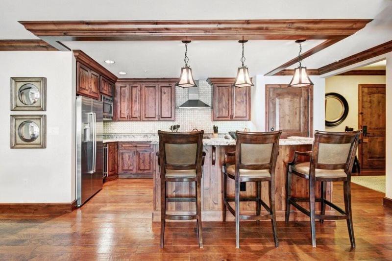 Vail Ritz Carlton 3 Bedroom Residence