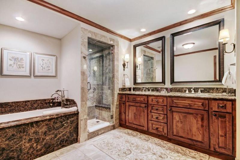 Vail Ritz Carlton 3 Bedroom Residence