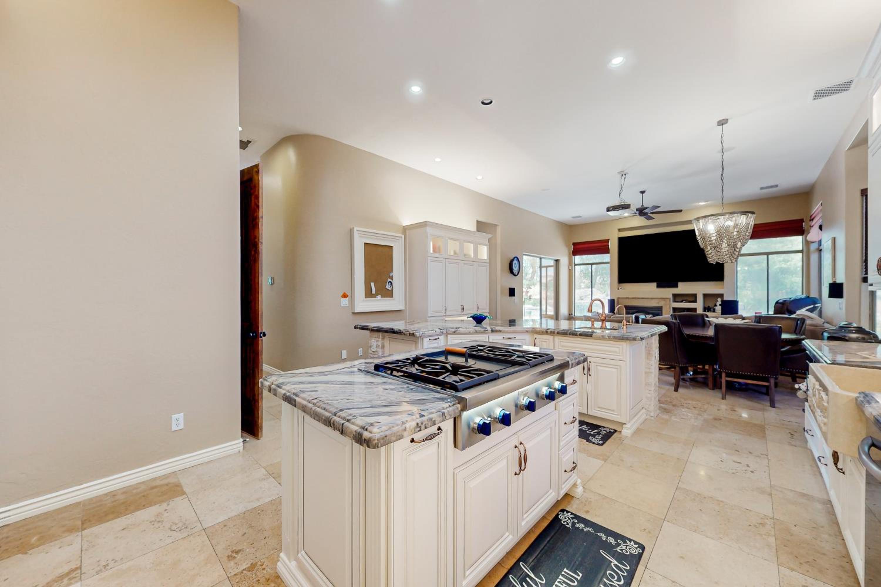 Saltwater Pool and Fire Pit Luxe Queen Creek Oasis!